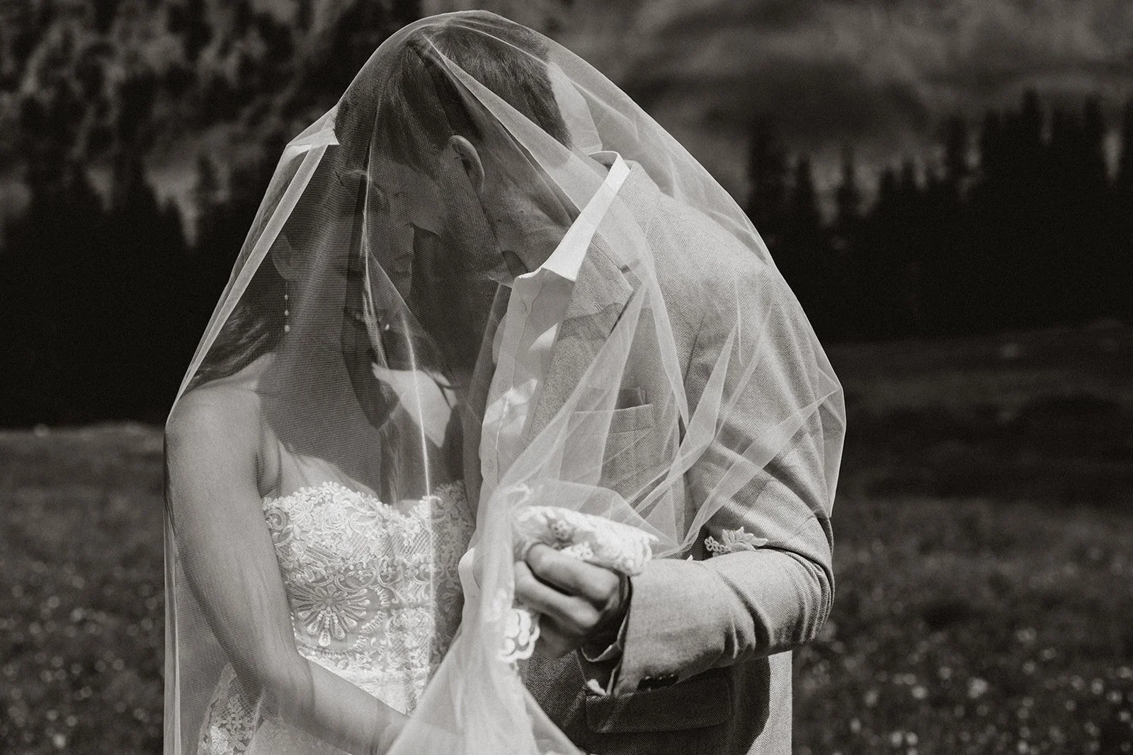 alexis+joe_wedding-previews-35_websize.jpg
