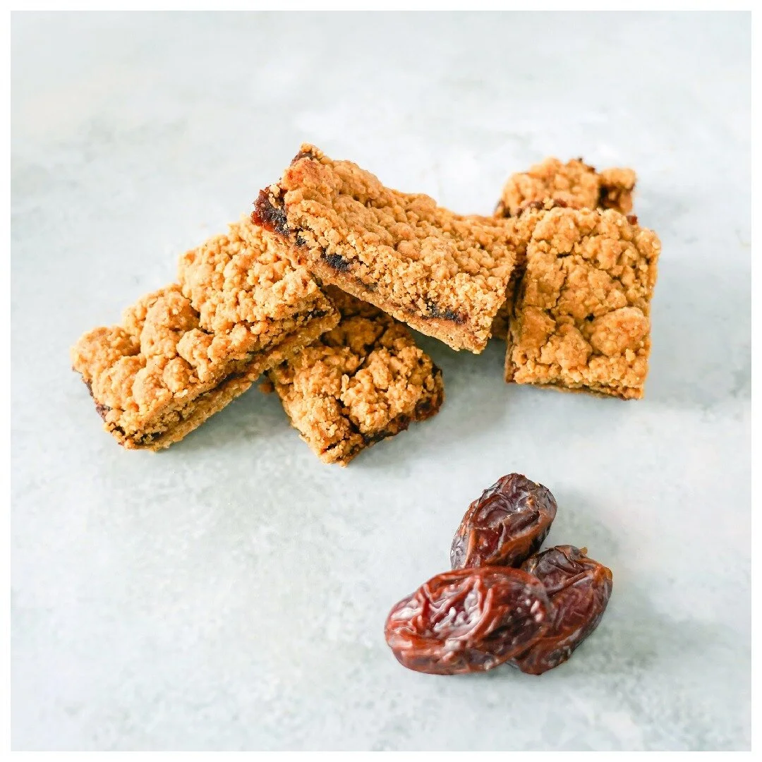 Often the unsung hero on our cake display, we thought it deserved a little bit of the spotlight today,,.. 🔦 our homemade Date Slice! 🫶🏼 With a sweet centre and mouthwateringly crumbly top, give one a try today! 👨🏻&zwj;🍳

#dateslice #friday #its