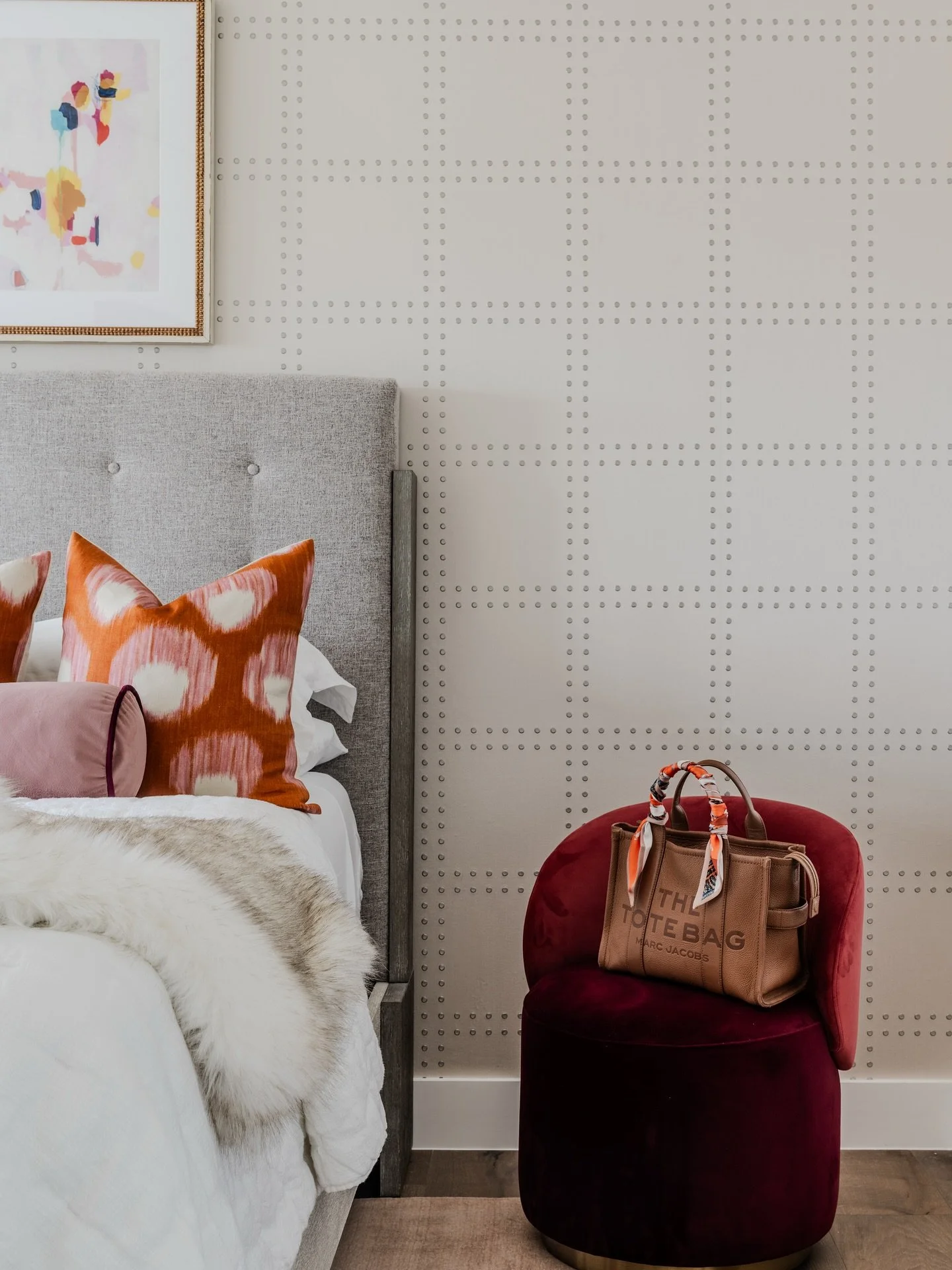 Spectacularly designed room by @krisbettstv with @phillipjeffriesltd &ldquo;Rivets&rdquo; in white gold on the walls! Thank you for allowing us to install! 😍

photography by @madeleinelandry 

#wallpaper #austindesign #interiordesign #hicountrypaper
