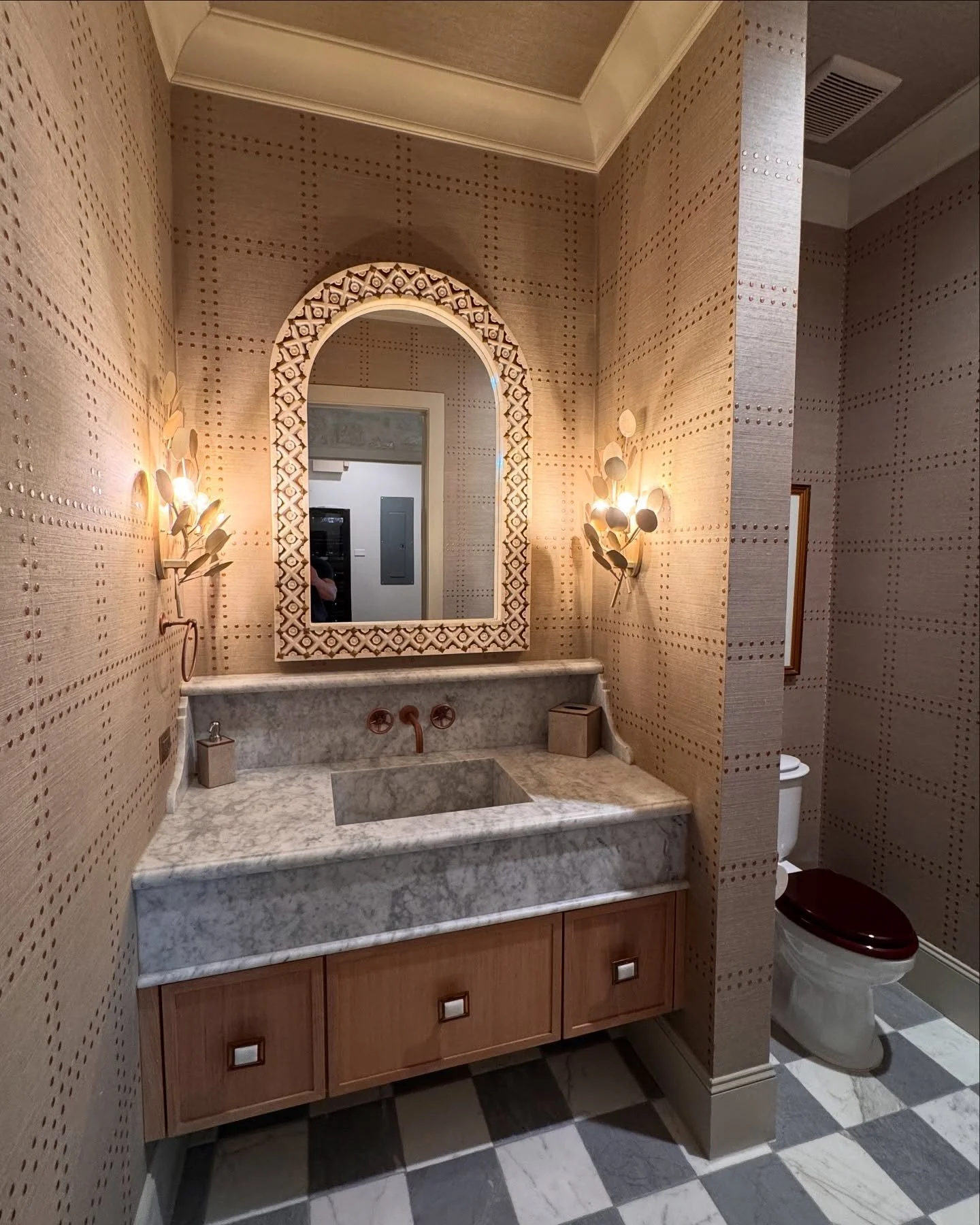 🤍It&rsquo;s a total vibe in this Powder Room! 🤍

Another stellar designed space by @tiplerdesign 
Custom built by @tiplergroup 

#Wallpaper ~ Rivets on Shoreline grass by @phillipjeffriesltd 

Installation @hicountrypaperworks 

#phillipjeffries #p