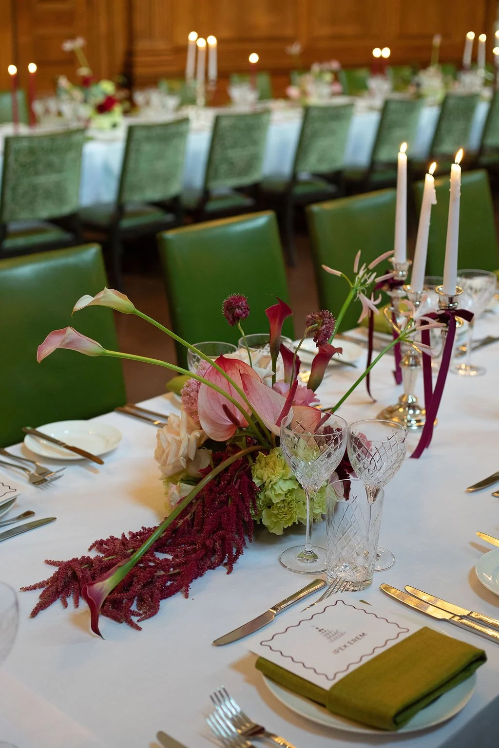 The Ned Londres details of table wedding