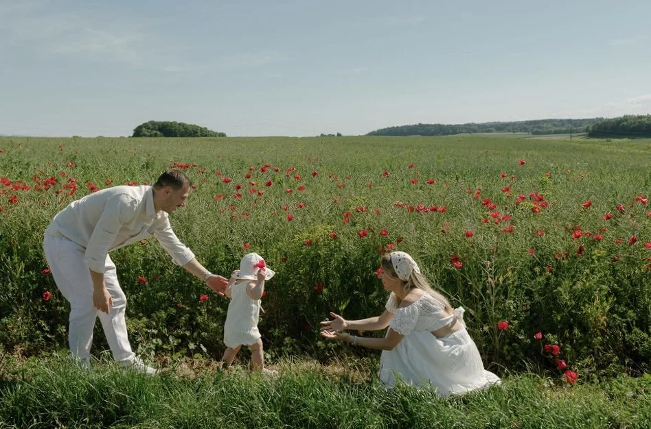 shooting famille été champs coquelicots