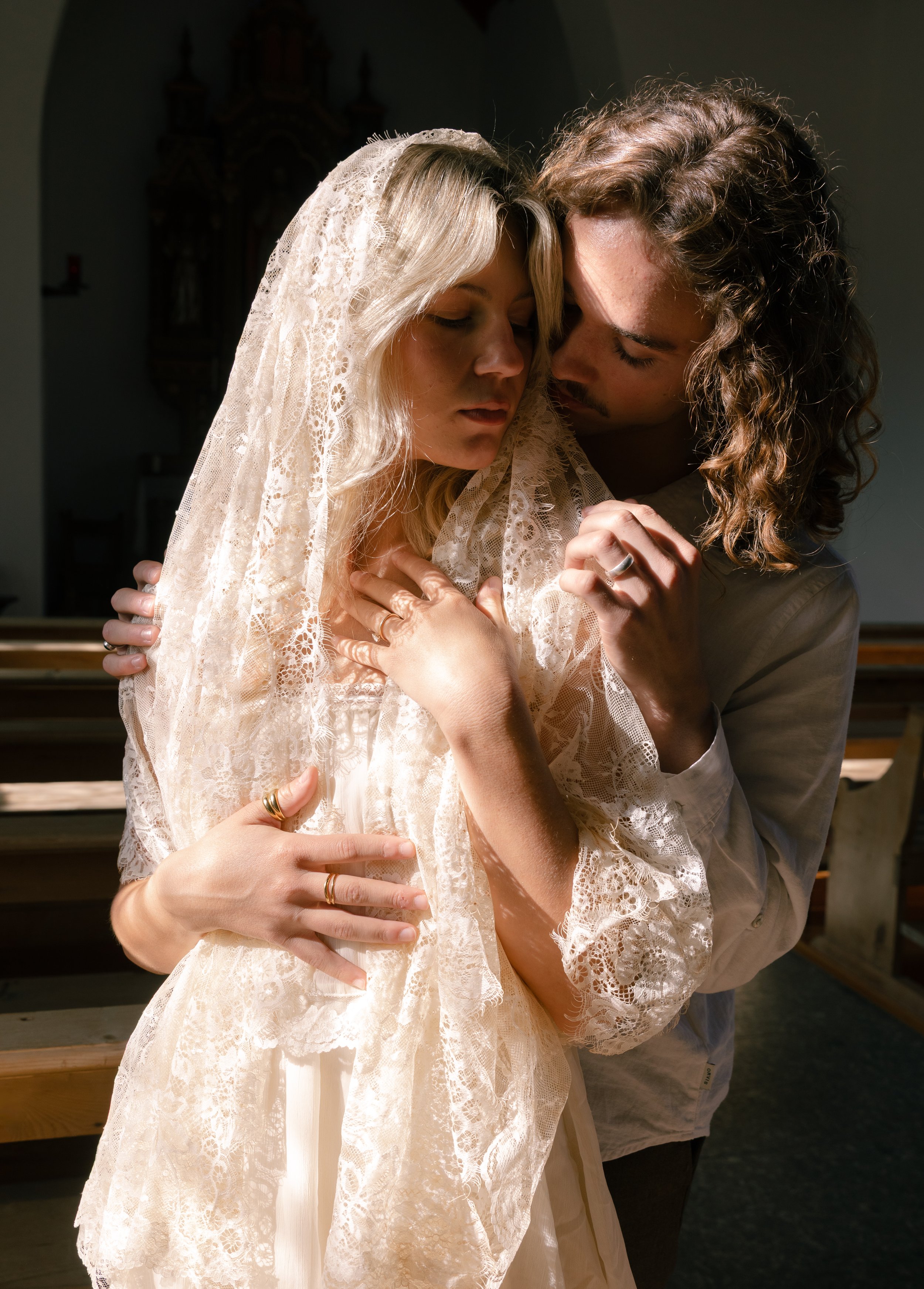intimate wedding in the swissalps American couple