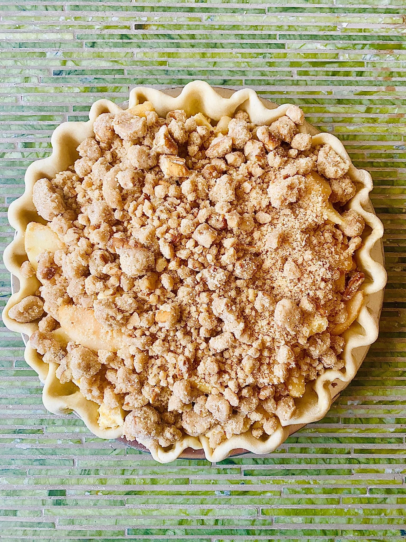 Bourbon-Apple Pecan Crumble Pie + Paso 46 Cabernet Sauvignon
