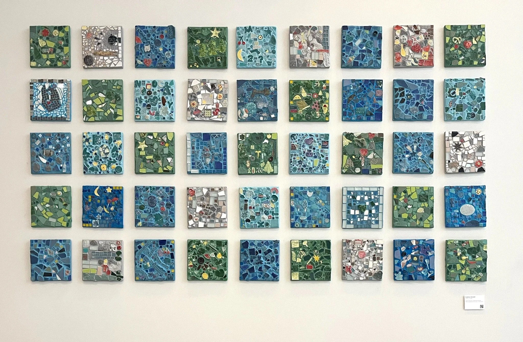 Over 100 hands created this mosaic masterpiece! 🙌
Visionaries + Voices and MANE, Inc. collaborated on this large and colorful ceramic tile installation at the flavor and fragrance manufacturer's Lebanon facility. 
Through workshops at V+V's Blue Ash