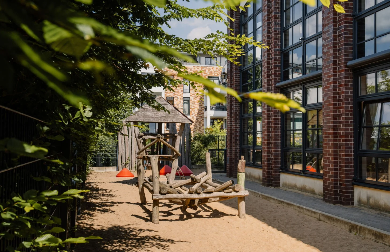 kita-nordvind-marzipanfabrik-garten.jpg