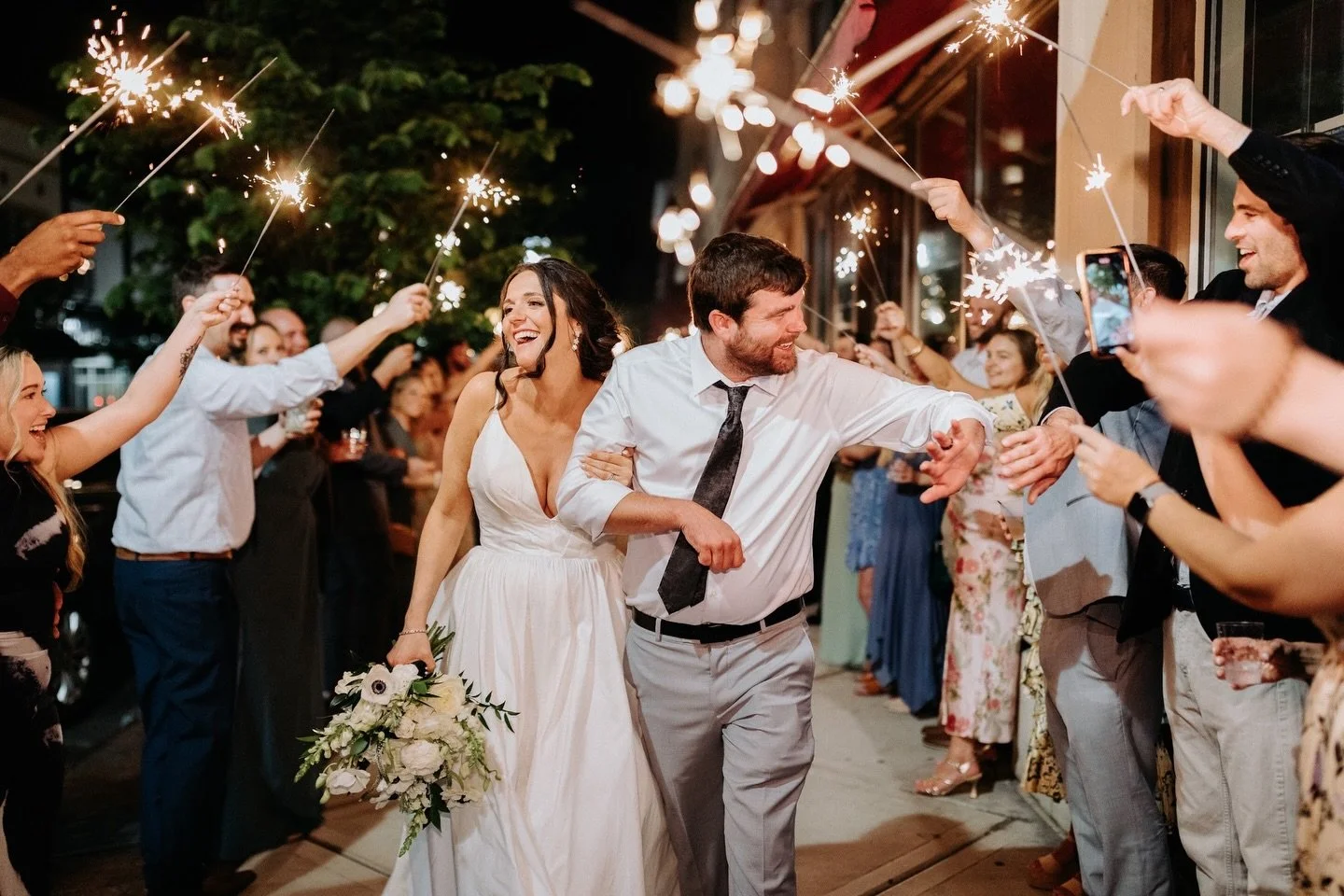 Looking for a super fun way to end the night AND get amazing photos? 

A sparkler ✨ or bubble🫧 exit is a guest-favorite for a reason! Sparkler exits create a magical, romantic glow, while bubble exits add playful, interactive, and loved by guests of