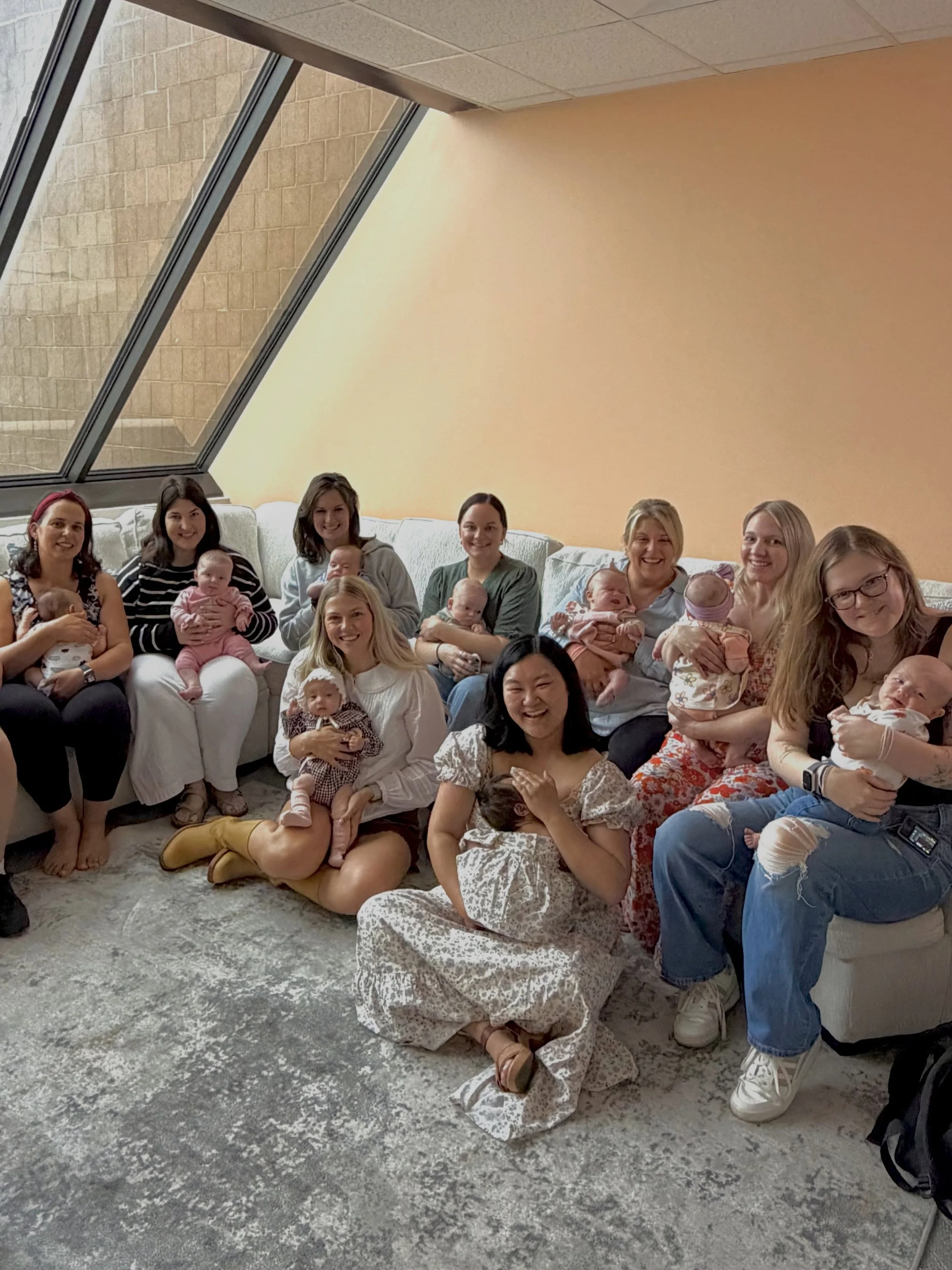 Please help us celebrate our newest Blue Ash 4th Trimester Circle grads! 🎓🌿

We loved our five weeks with these July &amp; August moms and babies. 💟 Congratulations on your graduation, and welcome to our growing alumni community, postpartum pals! 