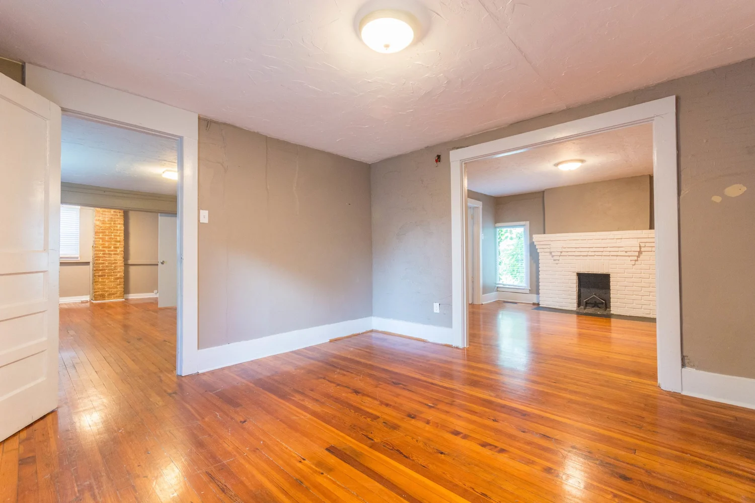 VALLEY VIEW APARTMENTS