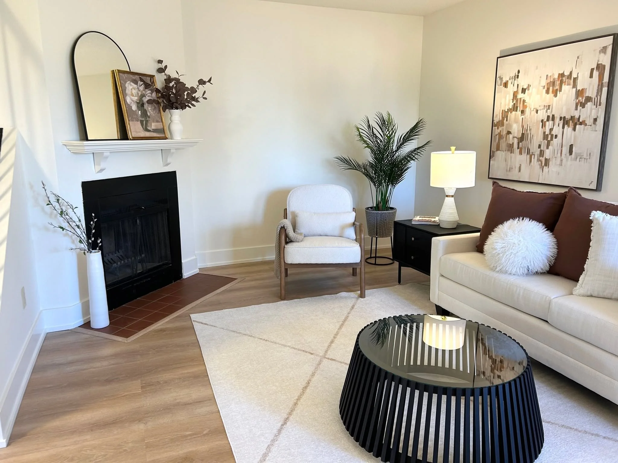 Elevate your lifestyle with this stunning new listing. We incorporated some timeless charm with a mid century modern vibe!
Contact ShanaLee Brunet 613-979-4812
Broker RE/Max Hallmark
@shanaleebrunet__ 
MLS # X12494194
#Vacantstaging #ottawahomes #hom