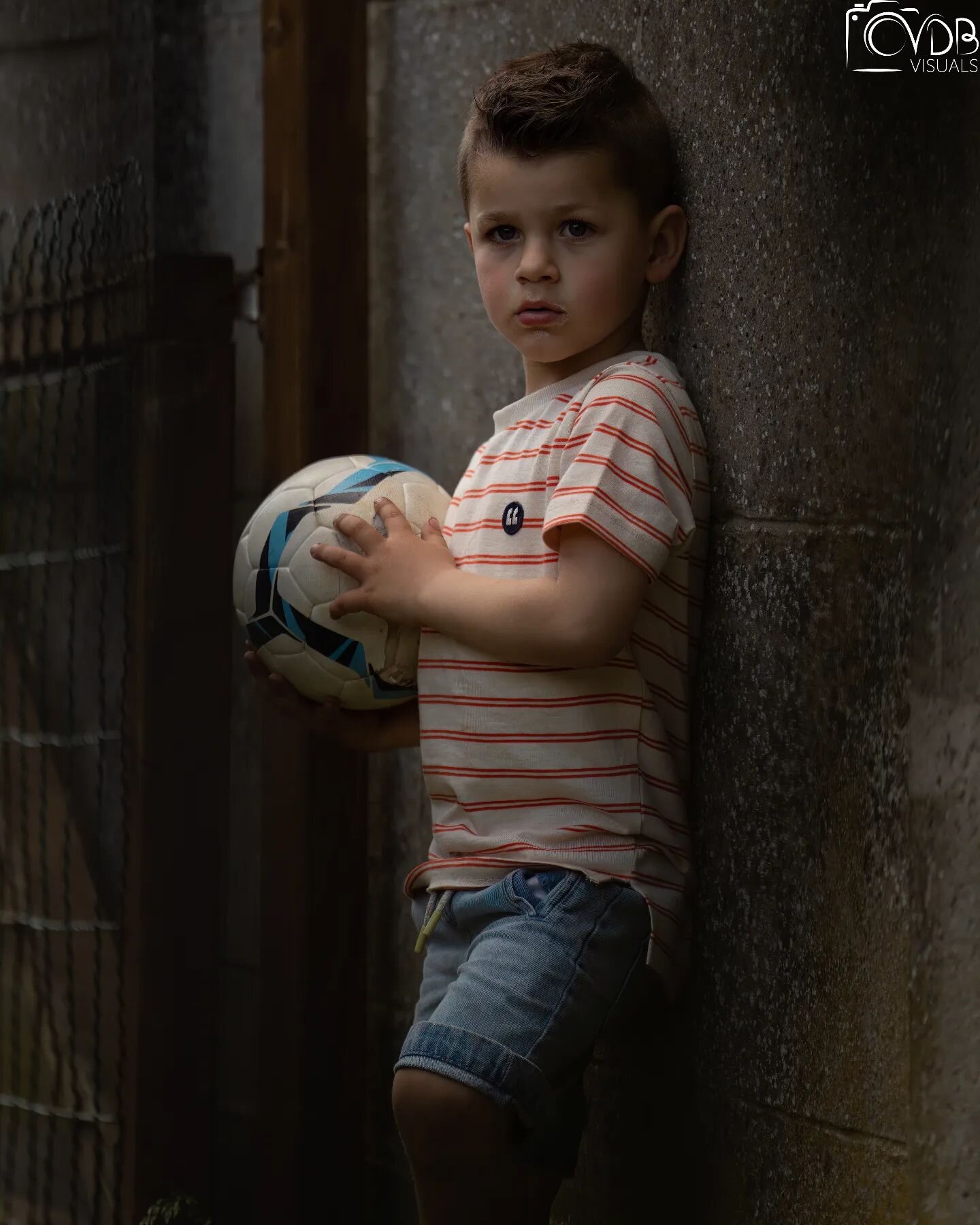 www.vdb-visuals.be

#portret #voetbal #kids #lentefeest #fotograaf #fotografie #foto #fotoart #composition