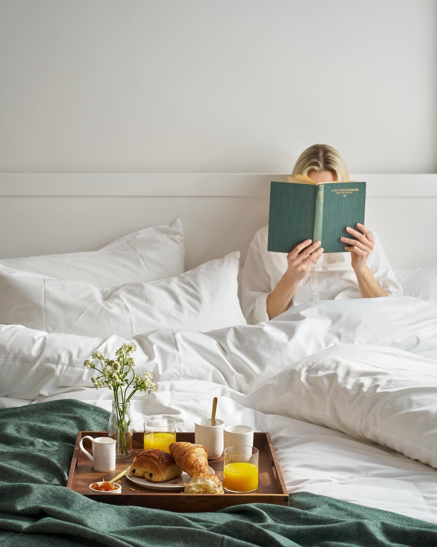 It&rsquo;s the #simplethings #breakfastinbed for @shopthenewt &hellip; styling and modelling @tokengerman #mothersday