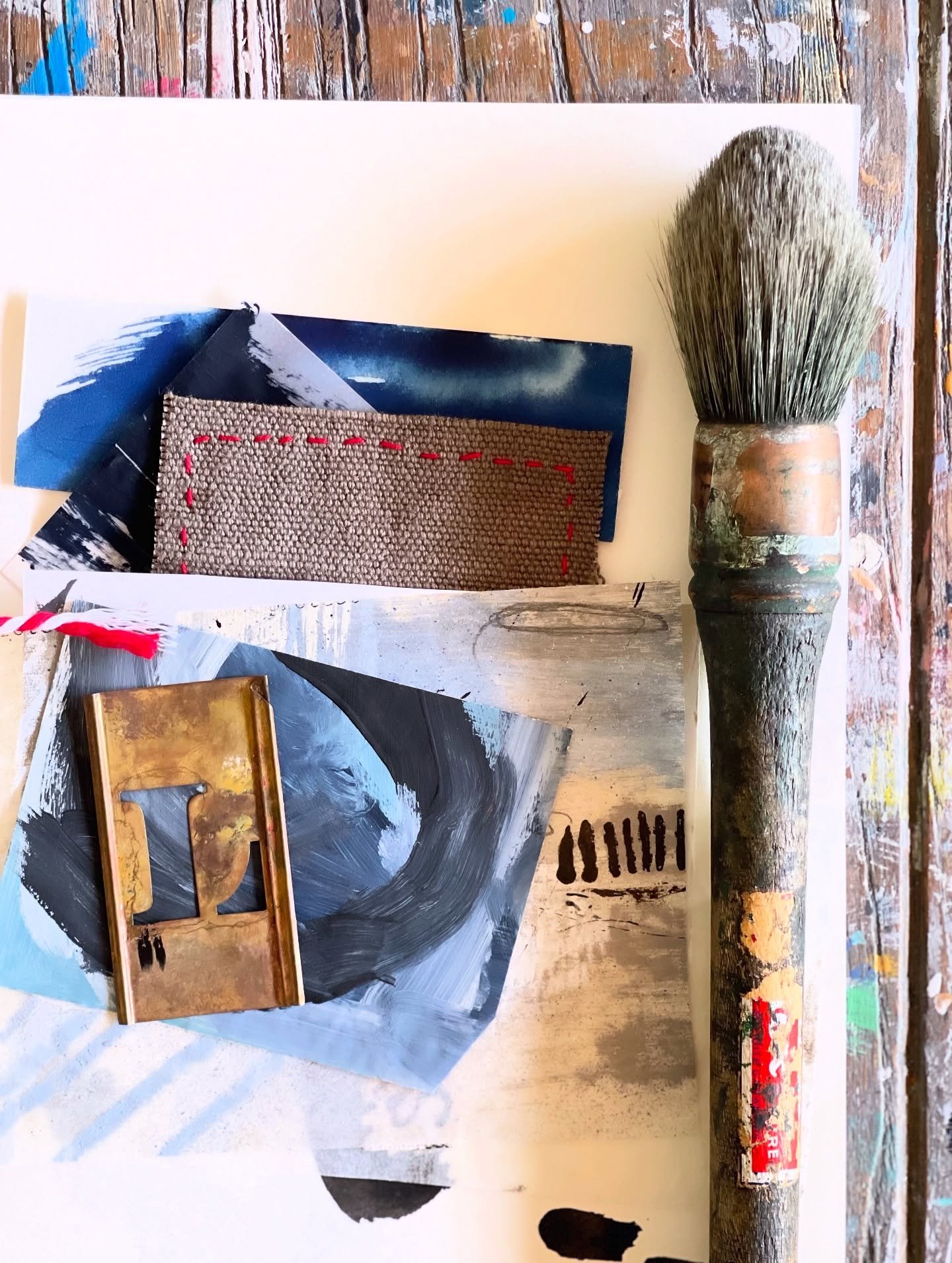 You guys&hellip; I&rsquo;m hosting a workshop with my longtime pal, Jennifer Moffitt! This is a dream and a joy for us to curate a special invitation for you to come and create! We will paint ornaments and make custom wrapping paper. We&rsquo;re gonn