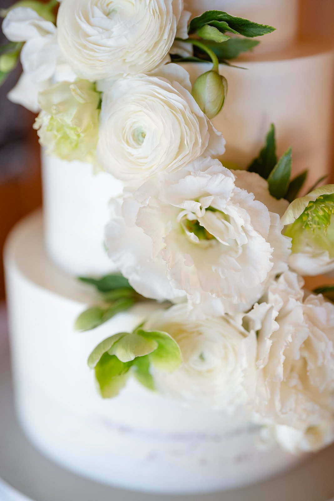 simple-white-wedding-cake.jpg