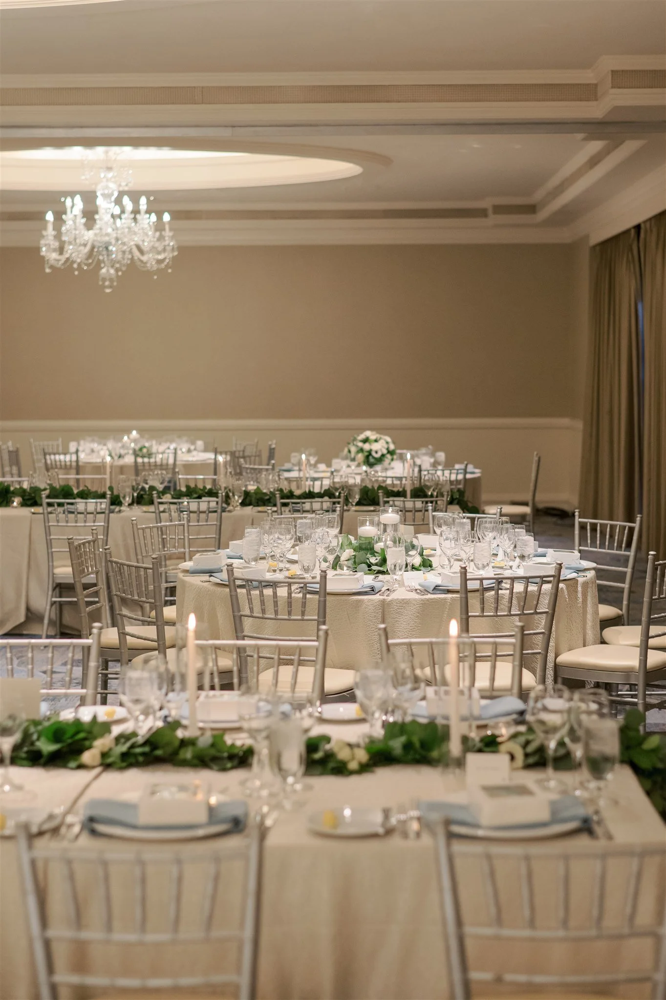 Ritz-carlton-wedding-reception-blue-and-white.jpg