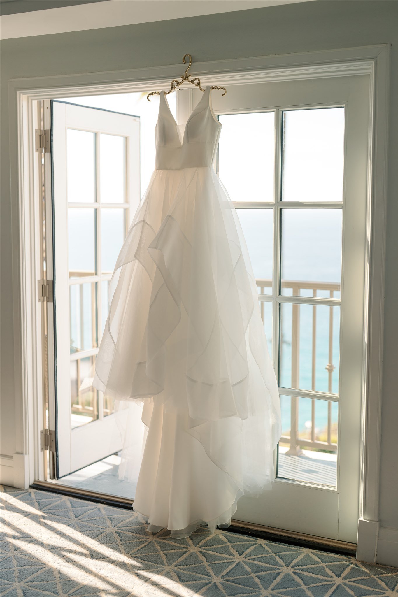 getting-ready-ritz-carlton-laguna-niguel-weddding.jpg