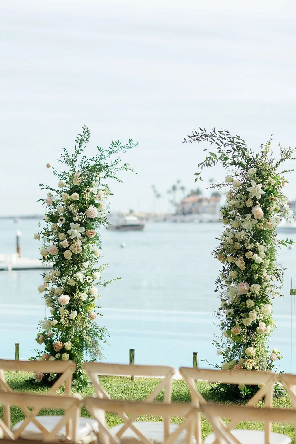 private-estate-newport-beach-ceremony-ocean-front.jpg