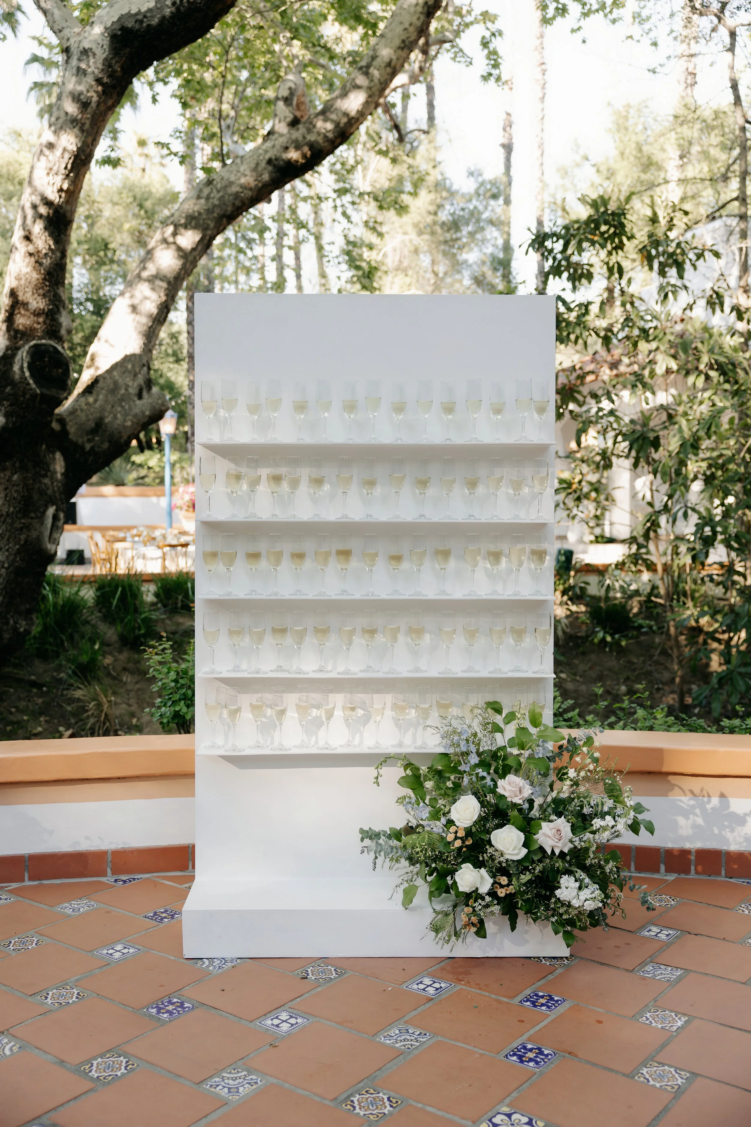 Rancho-Las-Lomas-champagne-wall.jpg