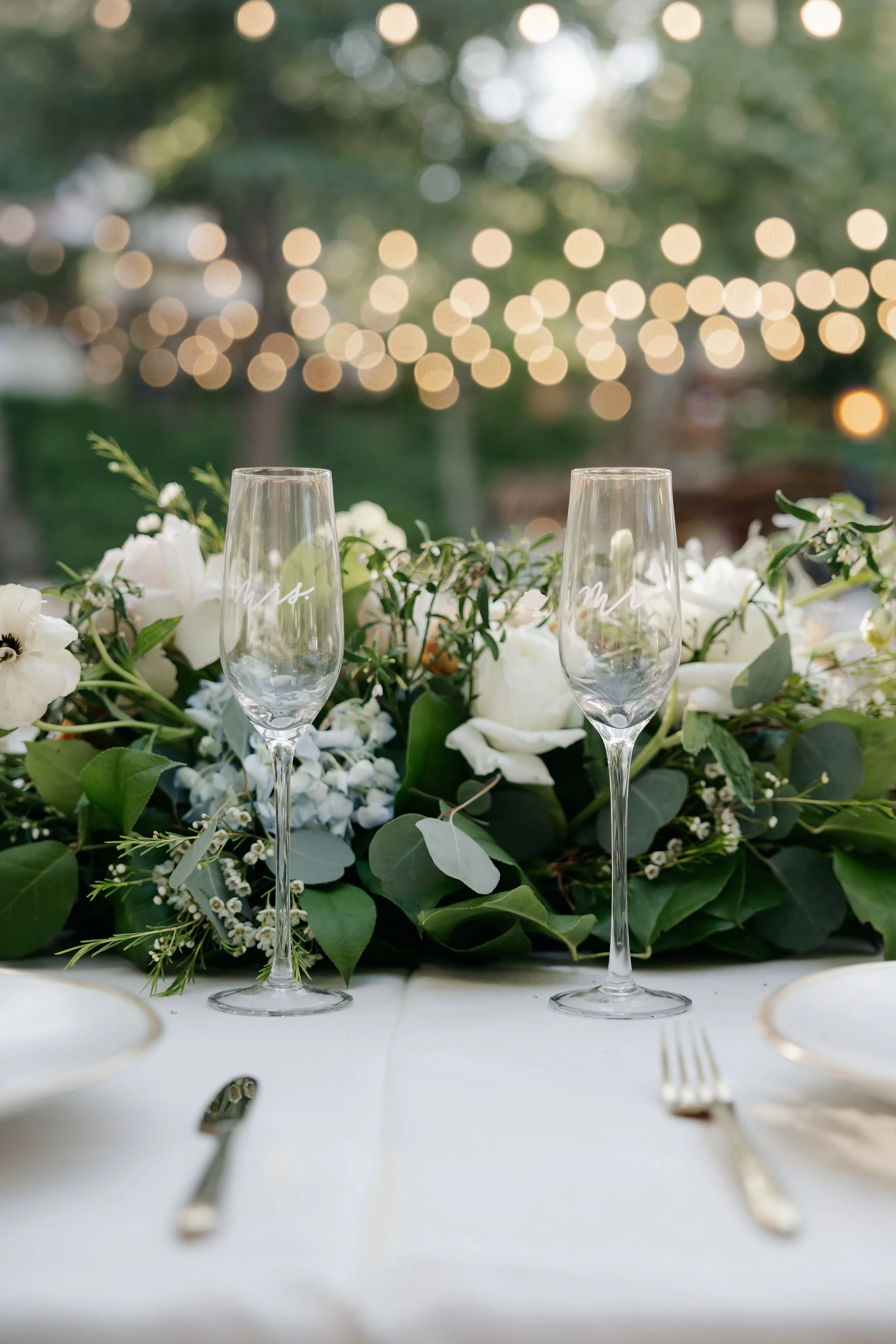 rancho-las-lomas-wedding-sweetheart-table.jpg