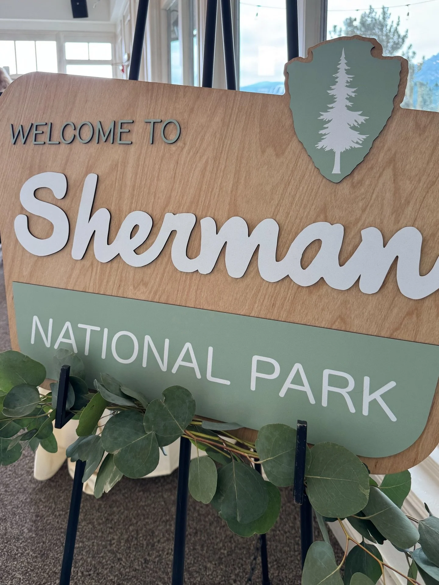 Let the adventure begin 🏔️⛺️🤍

Planner @leeleemurphy 
Backdrops and balloons @balloonlab.co 
Backdrops build b @vanhalenevents 
Cookies @sadiescookiecompany 
Cake @cakeheads_bakery 
Florals @beetandyarrow 
Venue @arrowheadcoloradoevents 

#denverba