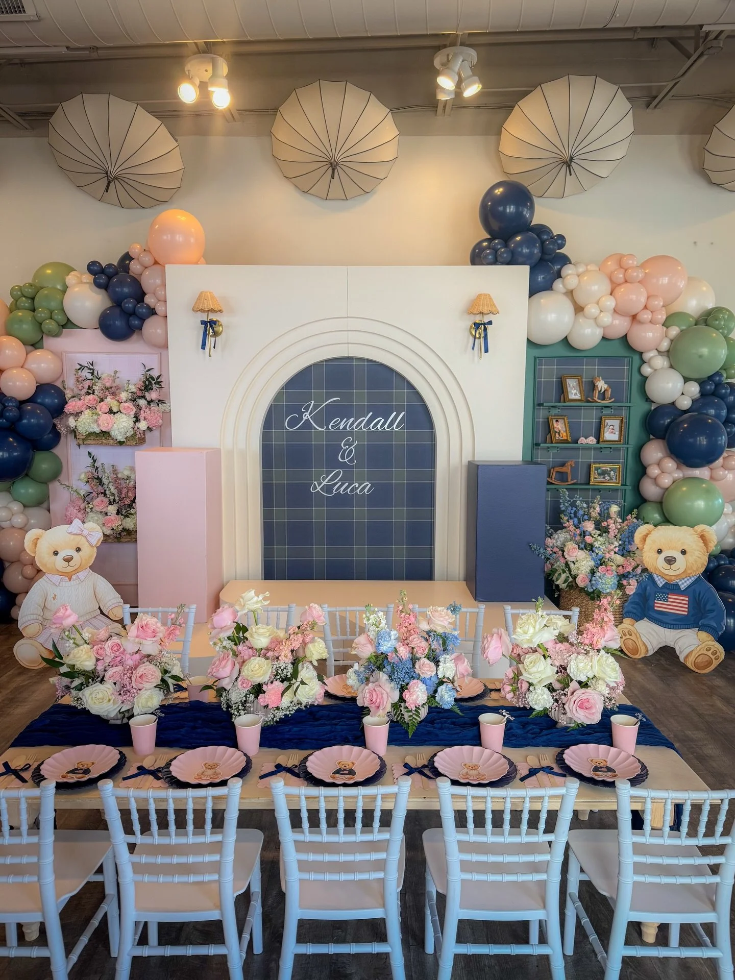 A first birthday, styled with Ralph Lauren ✨🧸🧸

Planning @luxe.eventsss 
3D Backdrop @decor_de_laura 
Custom backdrops and balloons @balloonlab.co 
Rentals @allureeventco_ 
Signage @jccreative_studio 
Flowers @edward_flowers_