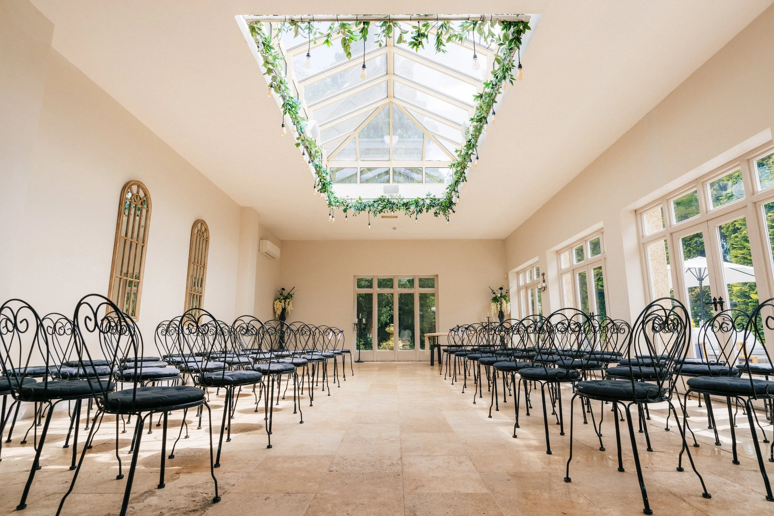  WOODBOROUGH HALL WEDDING VENUE PHOTOS - wedding ceremony room photo 