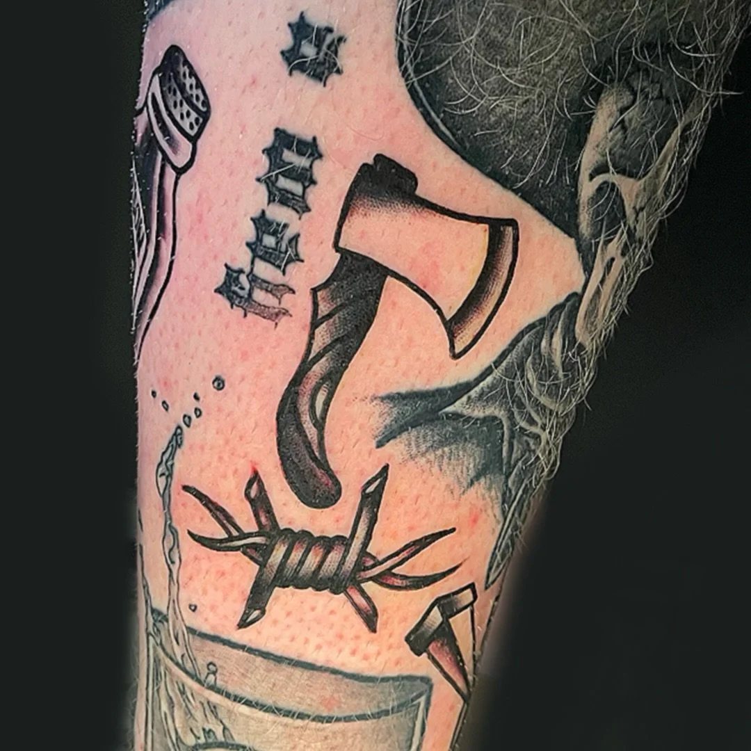 Swipe to see more pieces from this leg sleeve by Jesse&hellip;

@LinesLikeWine 🍷 LinesLikeWine@gmail.com 

www.LakeviewTattoo.com ⚓️ Contact@LakeviewTattoo.com 

#americantraditionaltattoos #ftcollins #denver #windsor #colorado