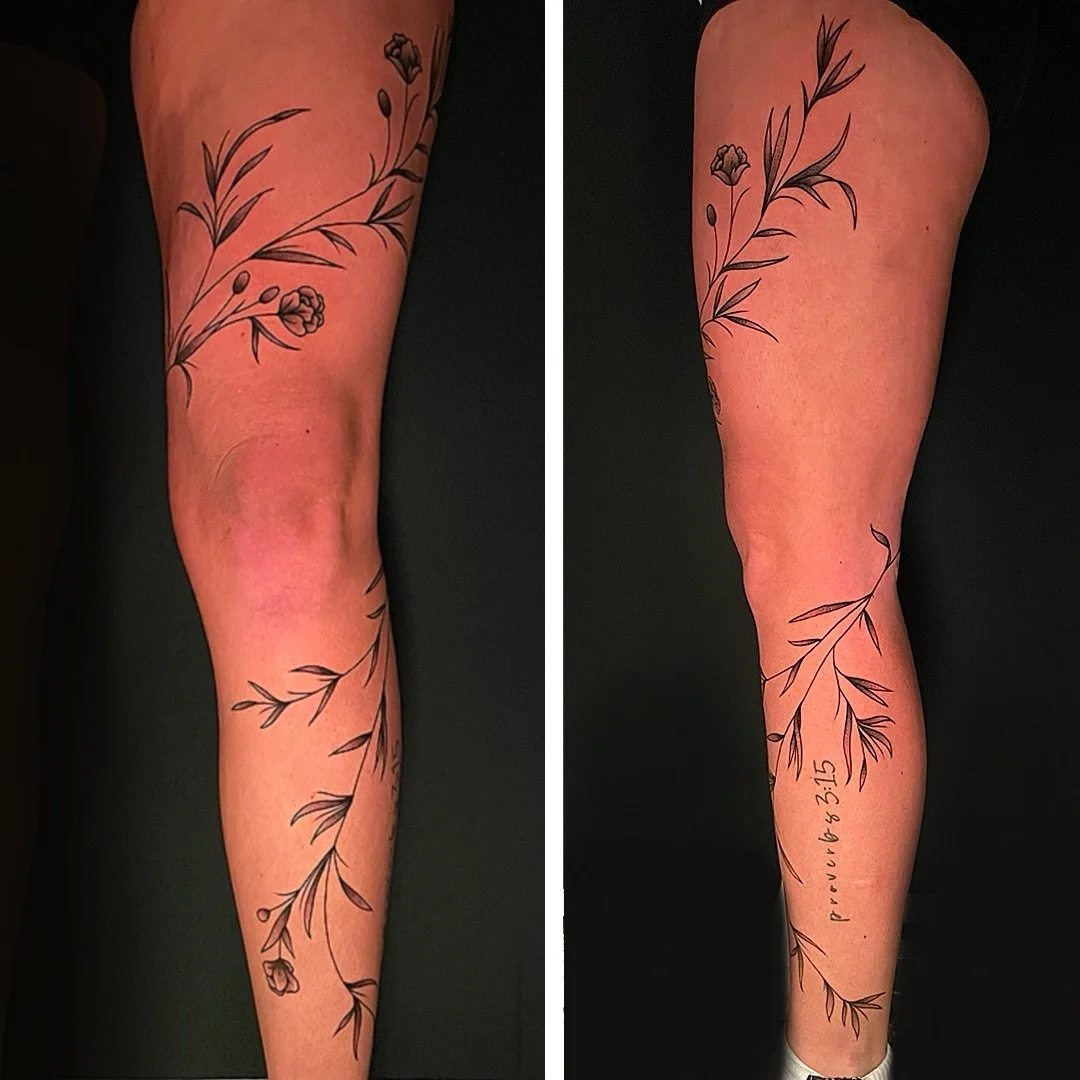 Fine line floral and foliage wrap done by Jesse&hellip;

@LinesLikeWine 🍷 LinesLikeWine@gmail.com 

www.LakeviewTattoo.com ⚓️ Contact@LakeviewTattoo.com 

#americantraditionaltattoos #ftcollins #denver #windsor #colorado