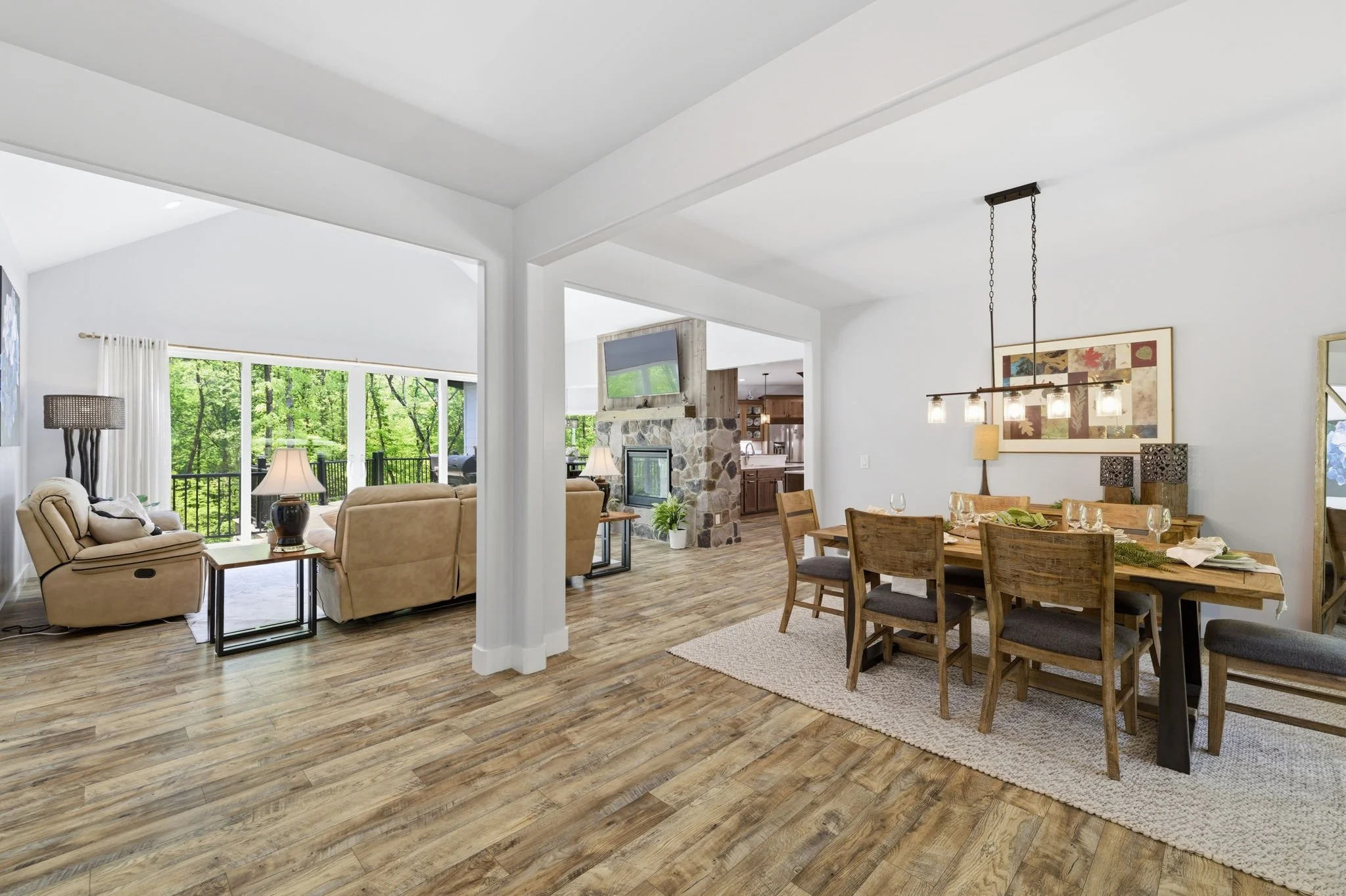 07-delia-knight-7351-hidden-view-dr-open-living-dining-oak-ridge-nc-27310.jpg