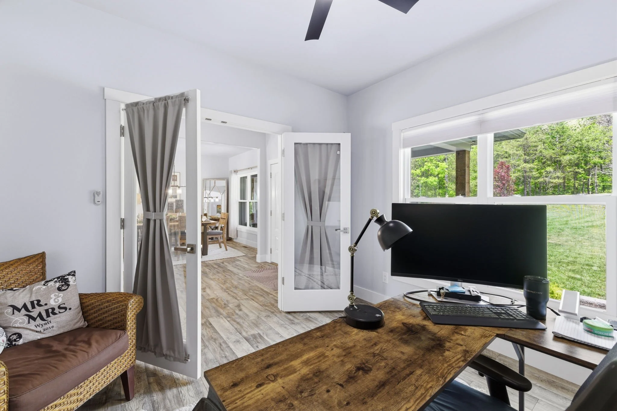 12-delia-knight-7351-hidden-view-dr-home-office-interior-oak-ridge-nc-27310.jpg