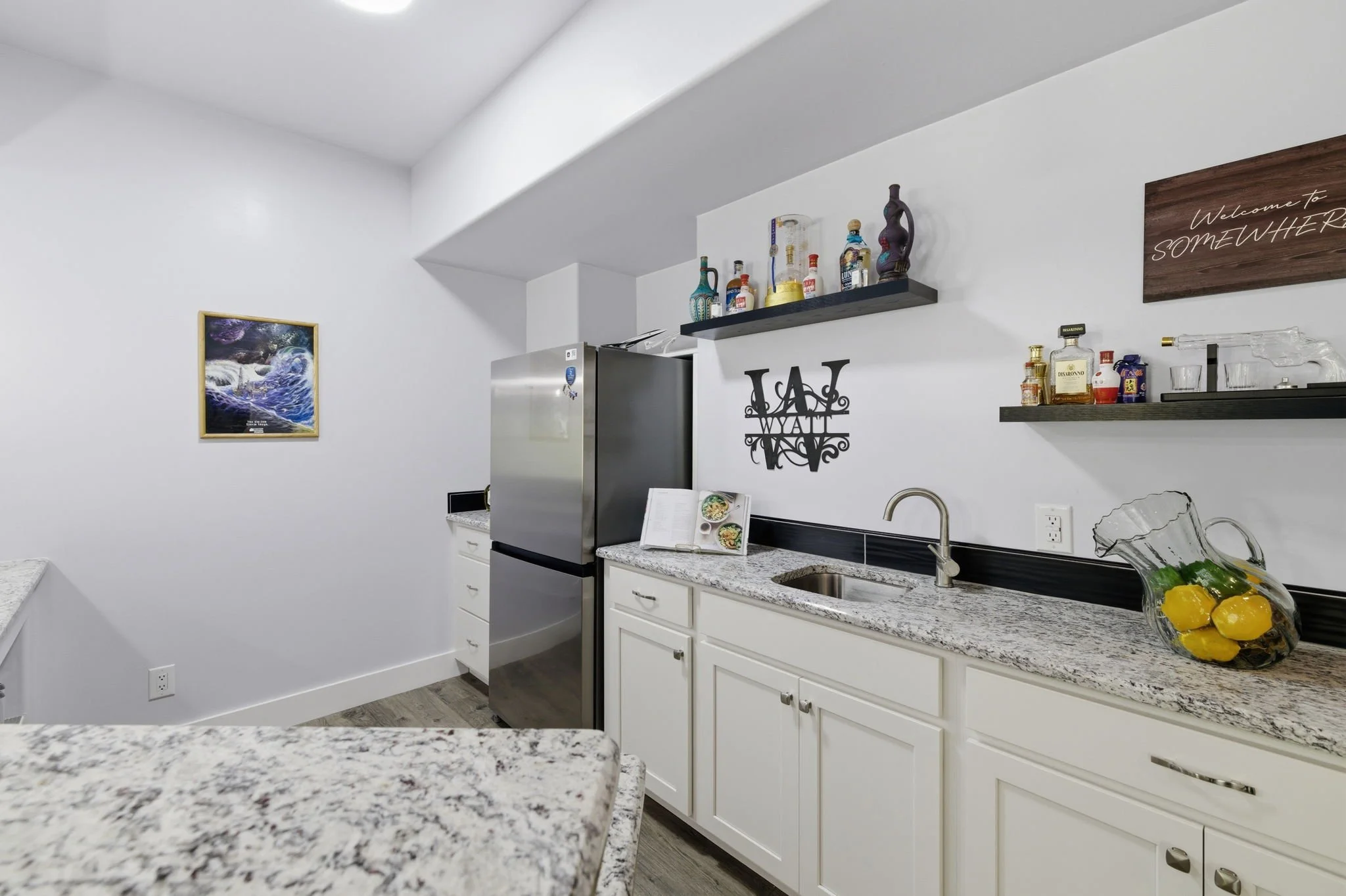 47-delia-knight-7351-hidden-view-dr-lower-level-wet-bar-granite-oak-ridge-nc-27310.jpg