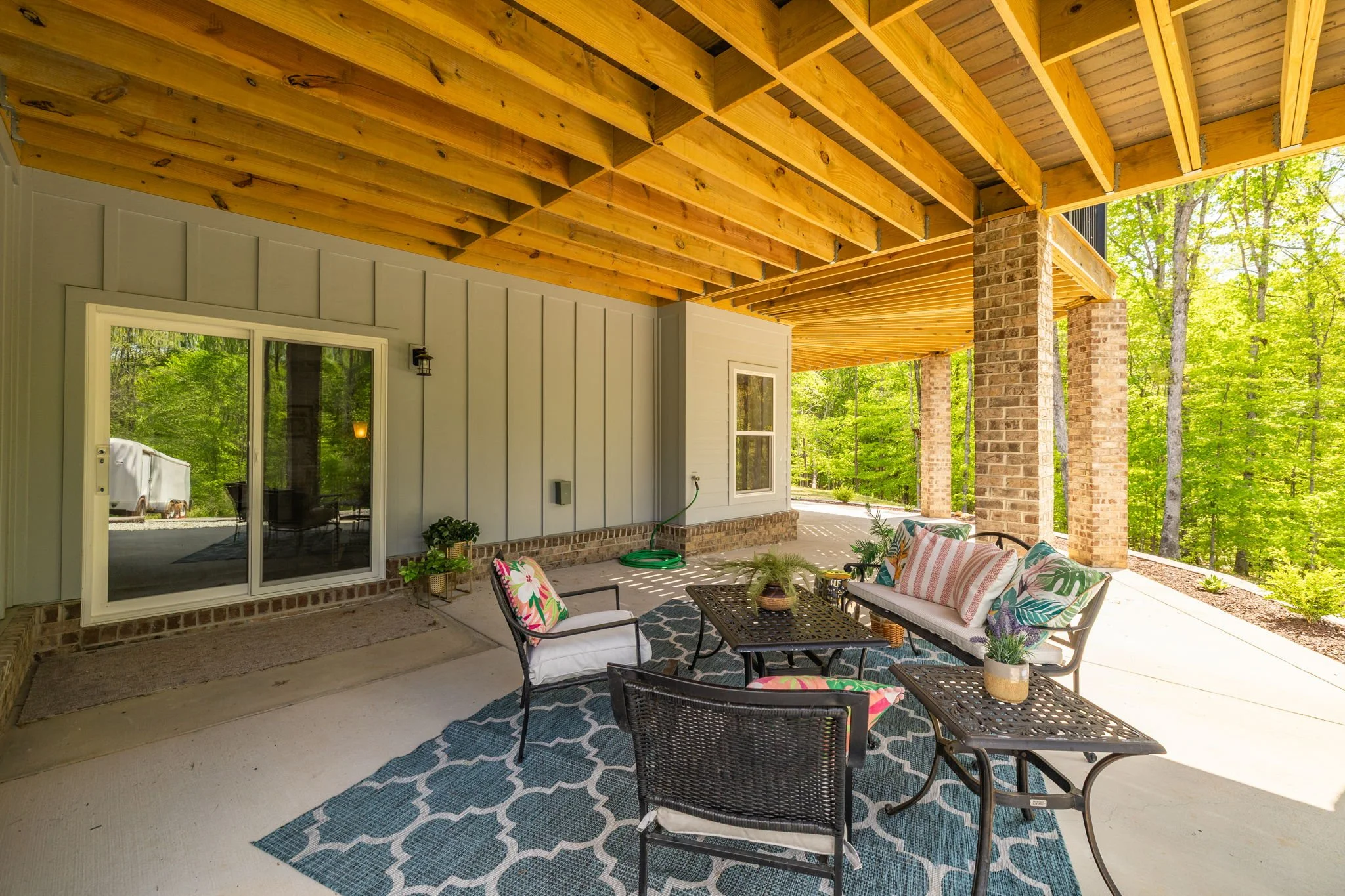 61-delia-knight-7351-hidden-view-dr-covered-patio-outdoor-living-oak-ridge-nc-27310.jpg