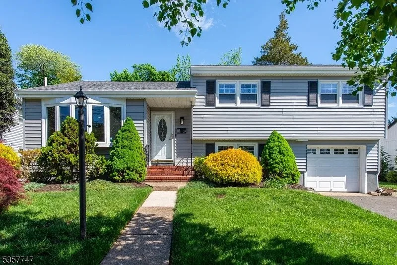 27 Elmbrook Place, Bloomfield