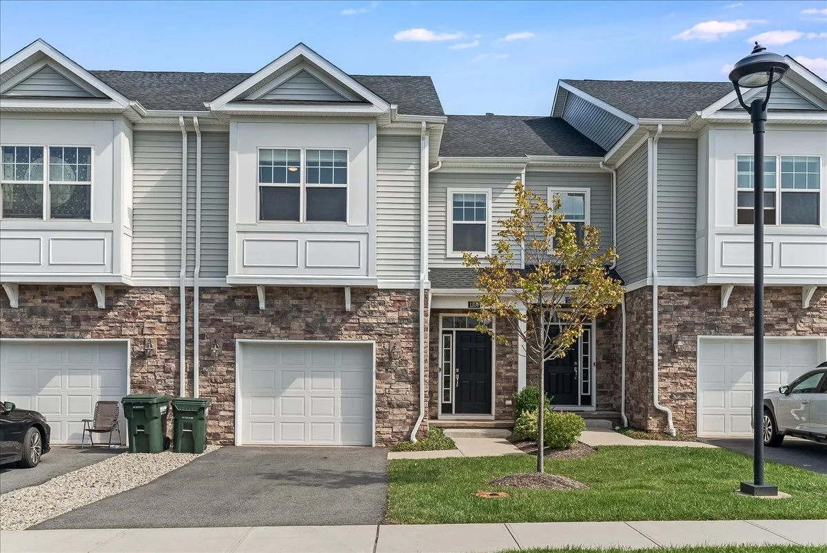 1304 Churchill Circle, Branchburg