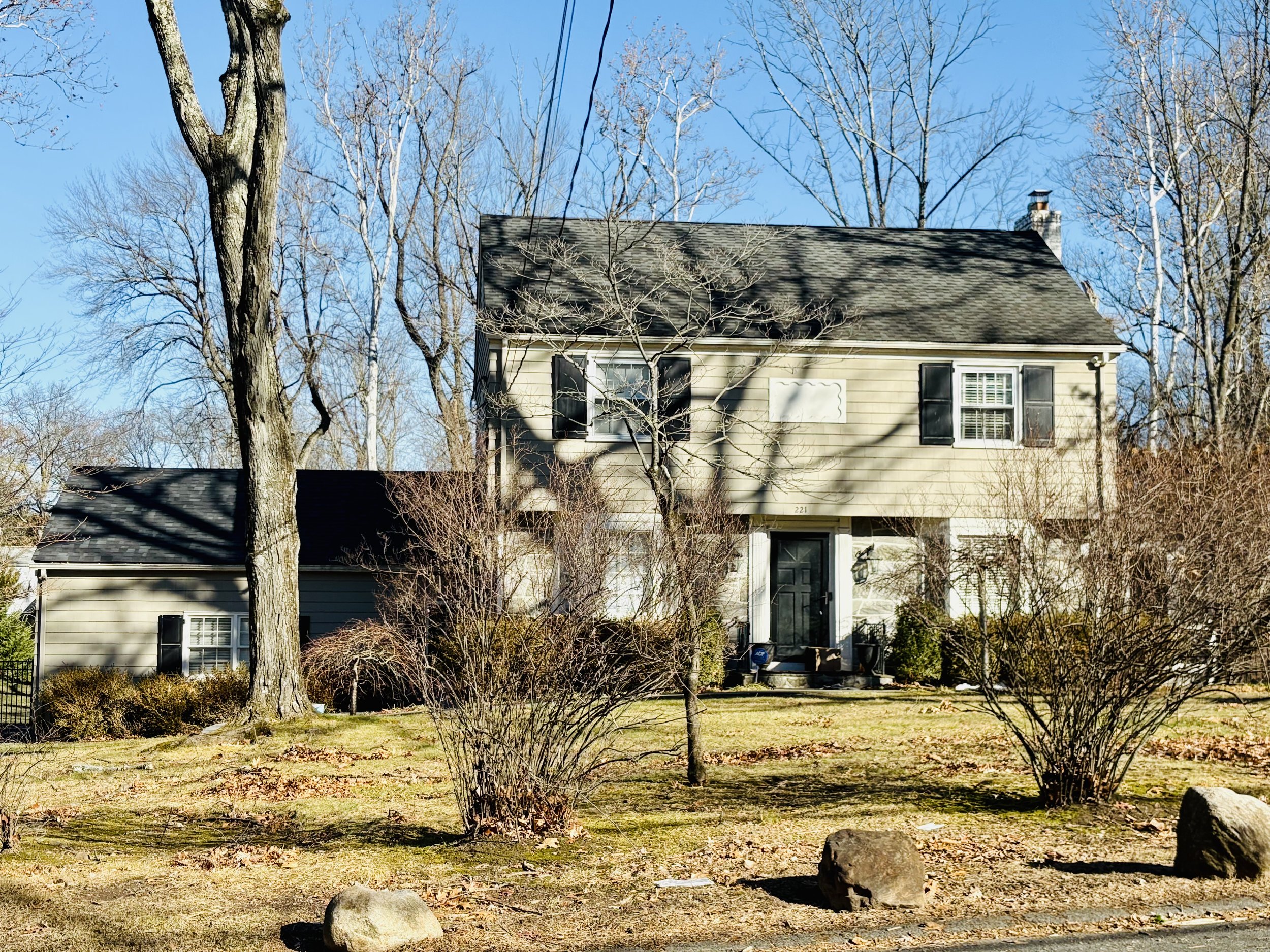 221 Parsonage Hill Road, Short Hills