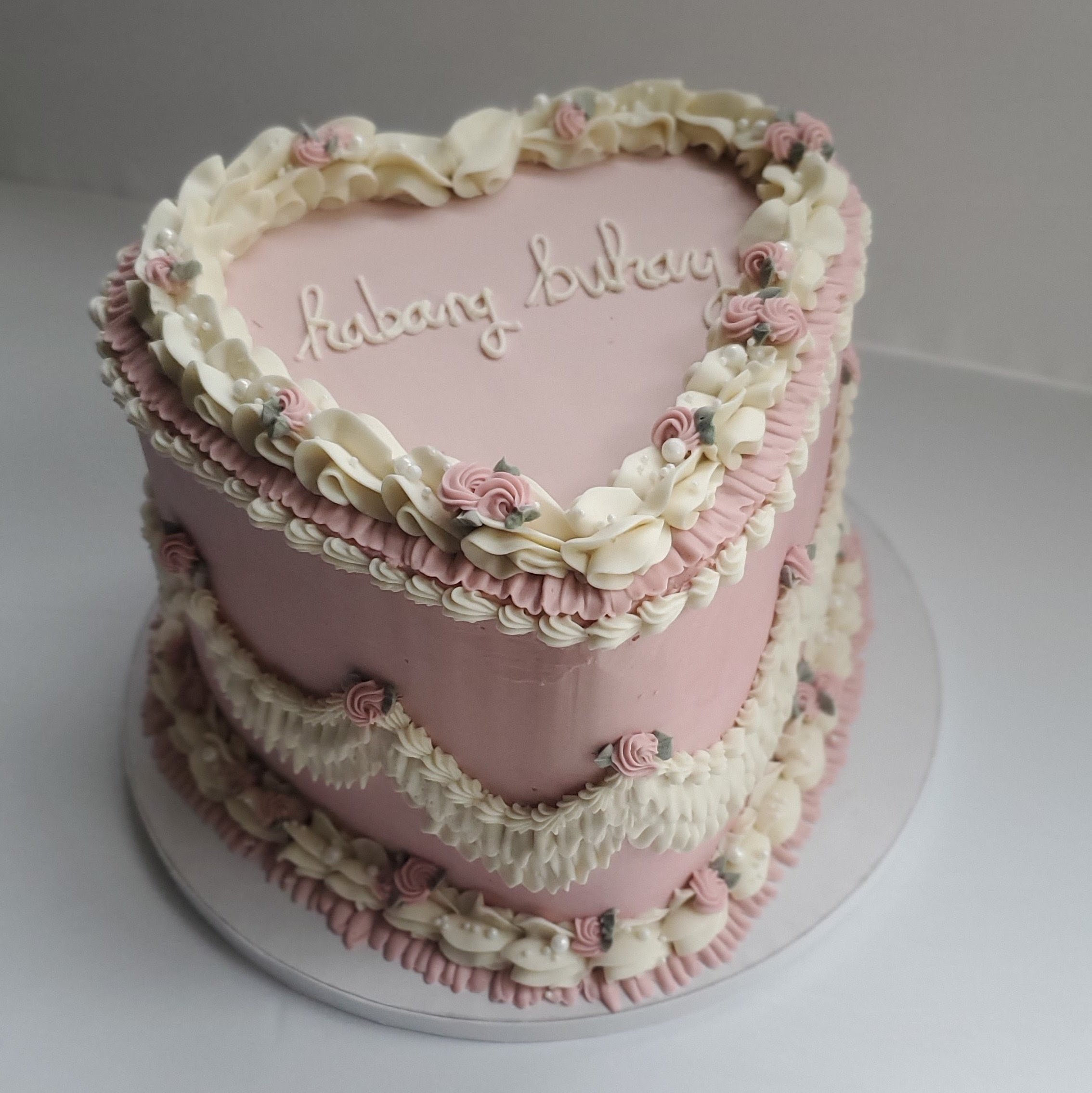 pink and white vintage heart wedding cake