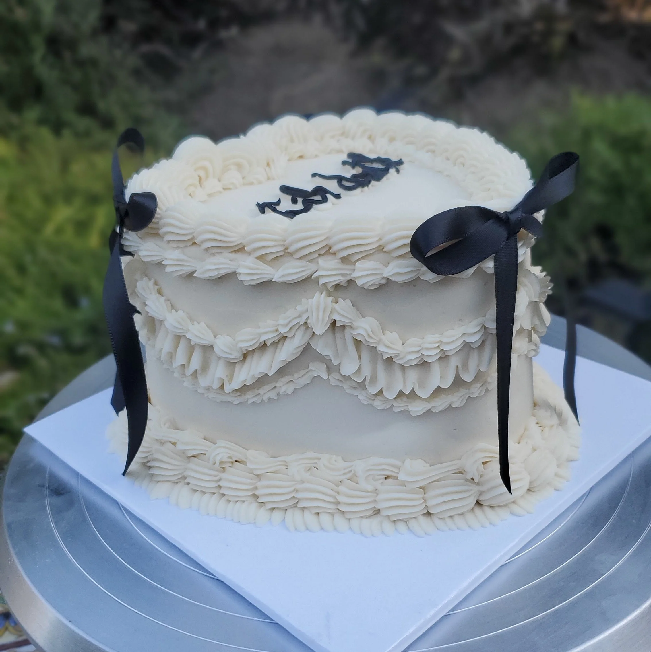 til death vintage heart cake with black bows
