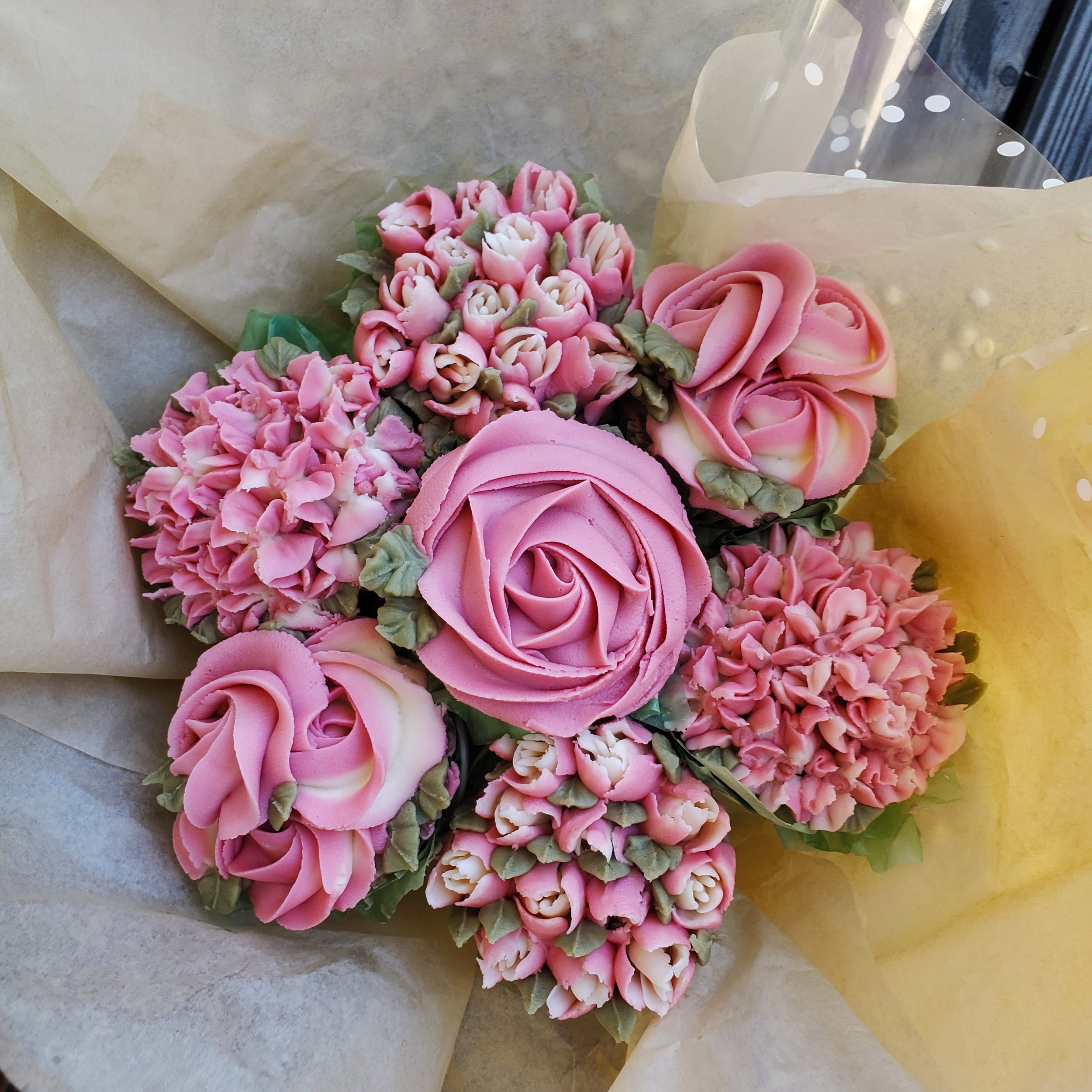 pink rosette swirl cupcake bouquet
