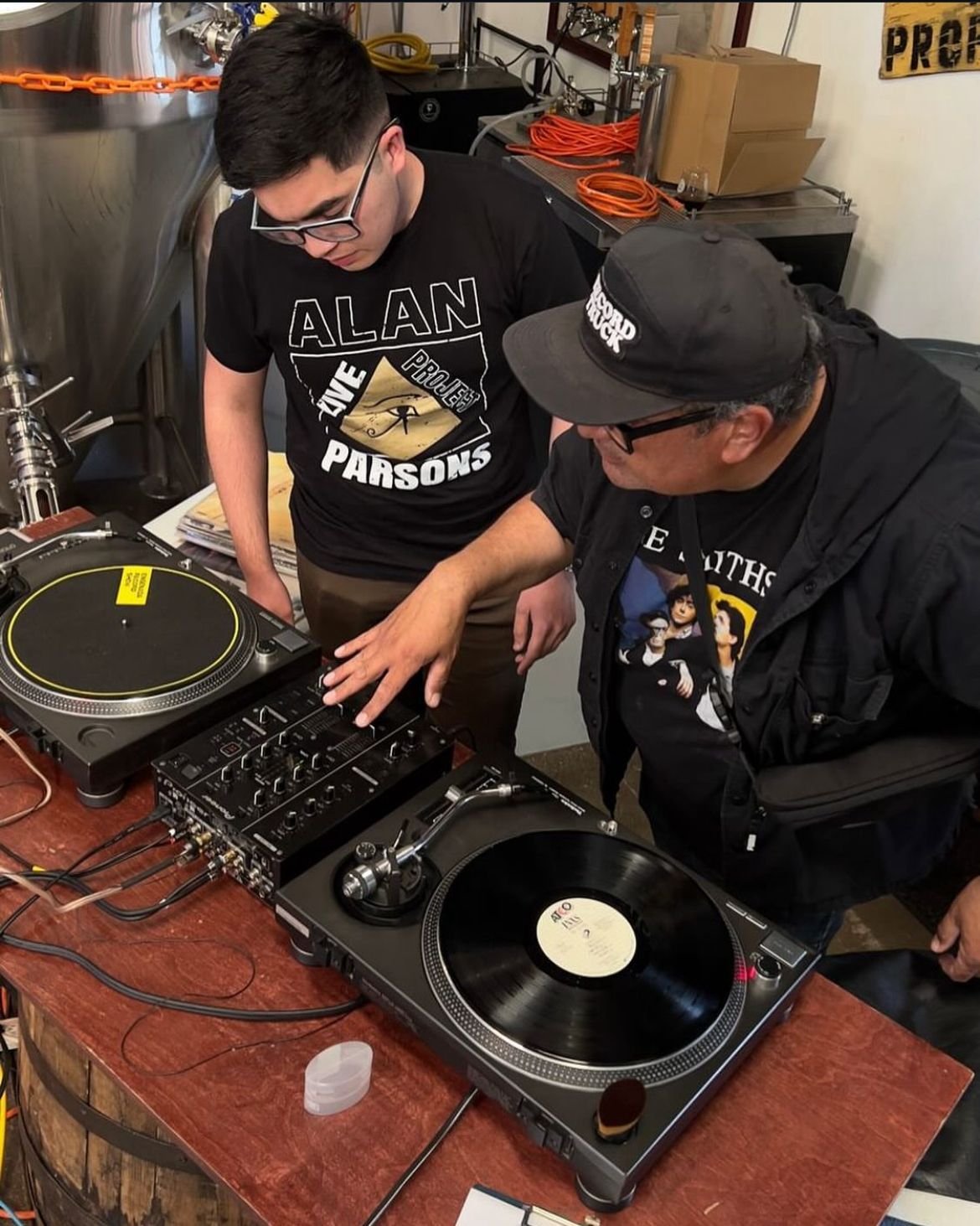 Record Truck x Luis Ariza