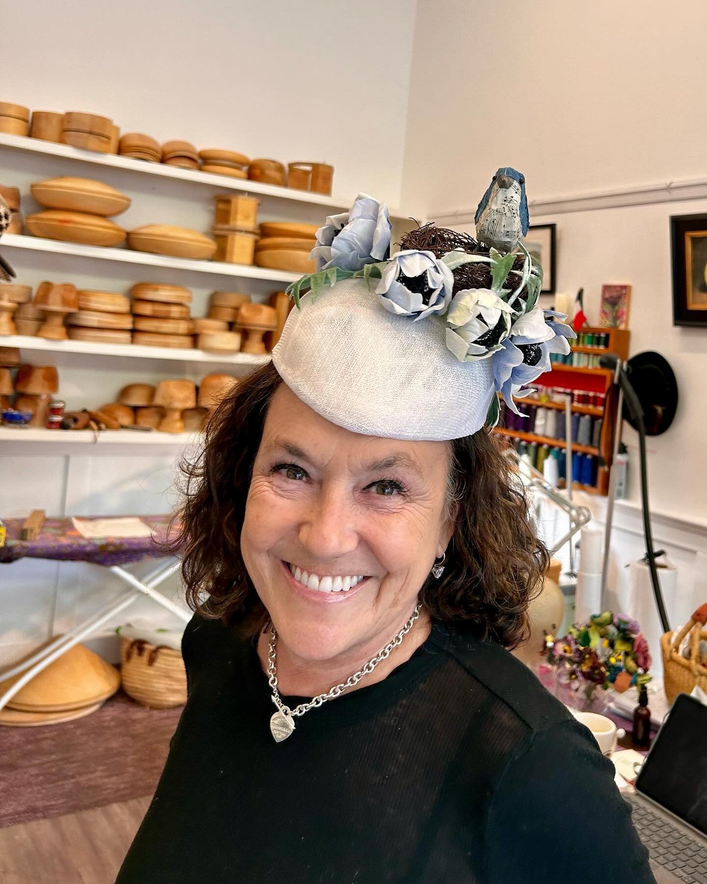 Custom bird and Italian anemones fascinator for the Central Park Ladies Conservancy Luncheon. A fabulous collaborative project with a lovely and talented customer. #shopmarin #shopsananselmo @milliners_guild #silkflowers #customfascinator #bespokefas