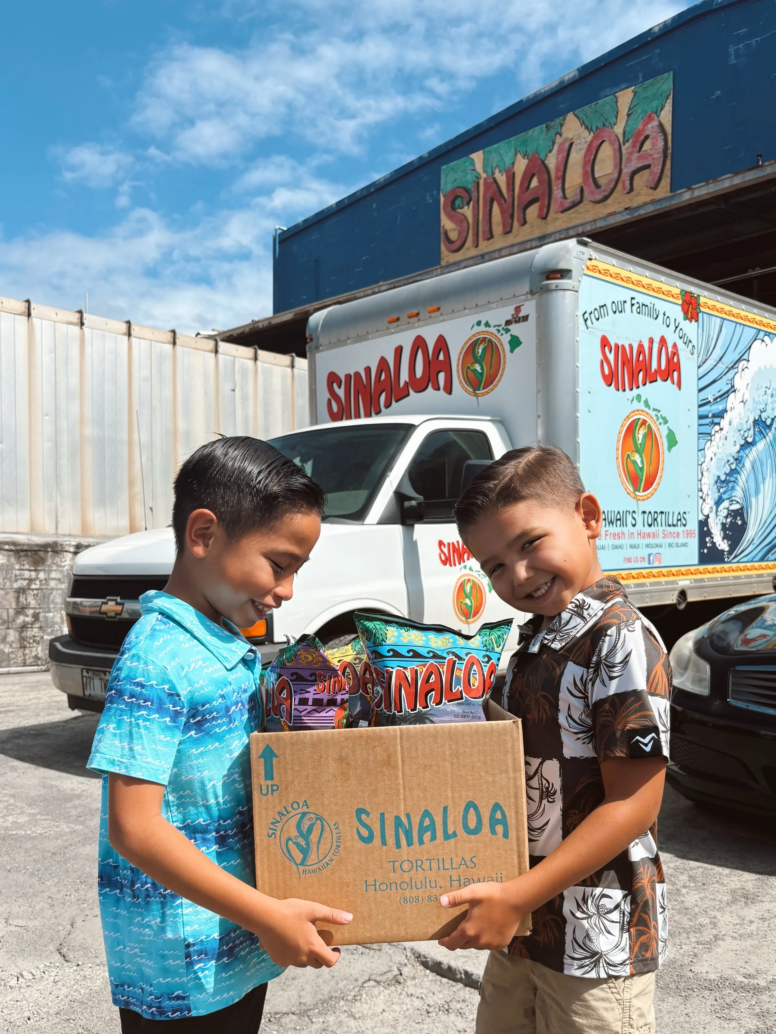 Stocked up for Summer Break 🤙🏽 

The keiki love our Sinaloa Tortillas and tortilla chips 🌮🌯

#madeinhawaii #summerbreak #m&eacute;xicanfood #fyp