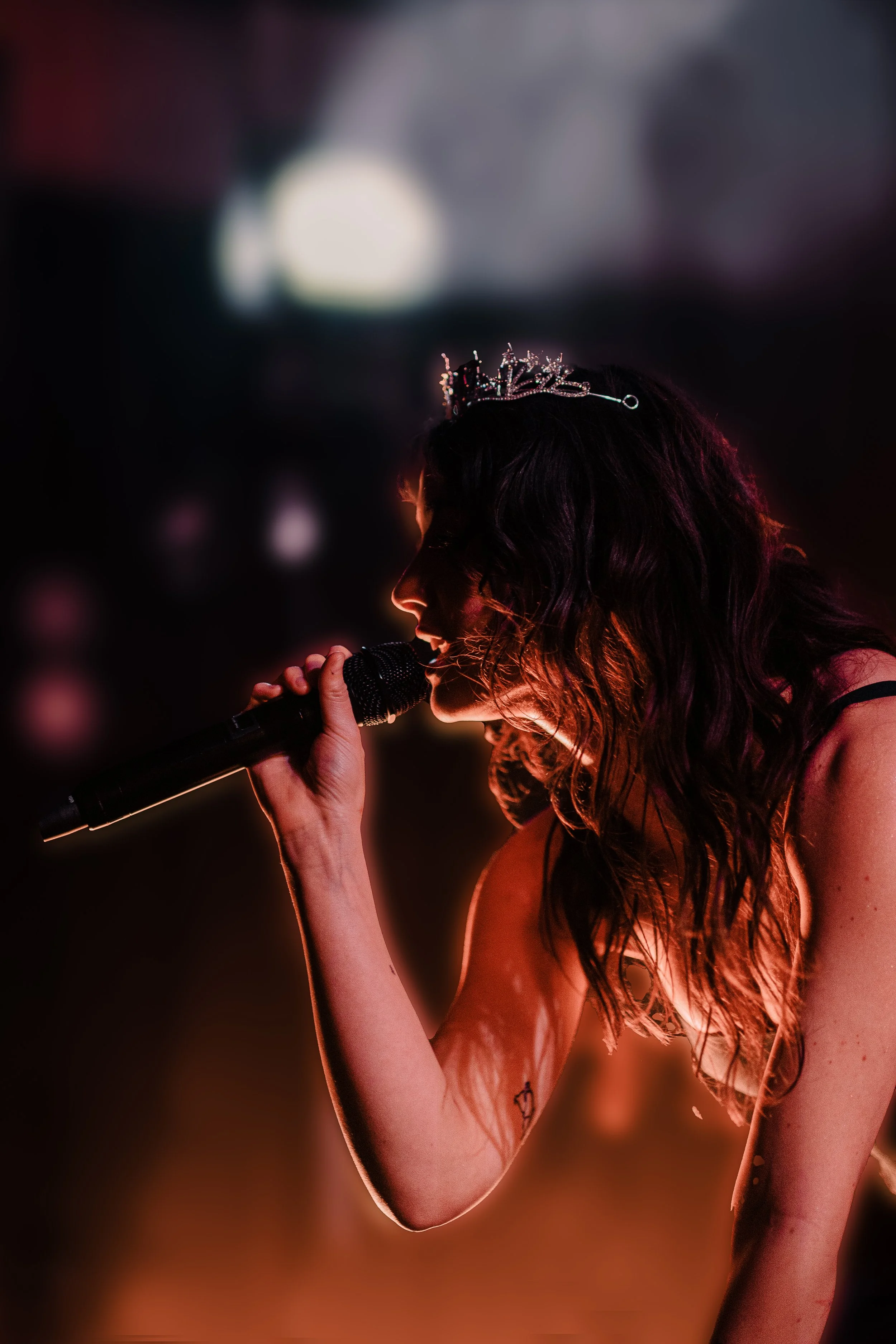 Gracie Abrams at the Fonda (3/30)