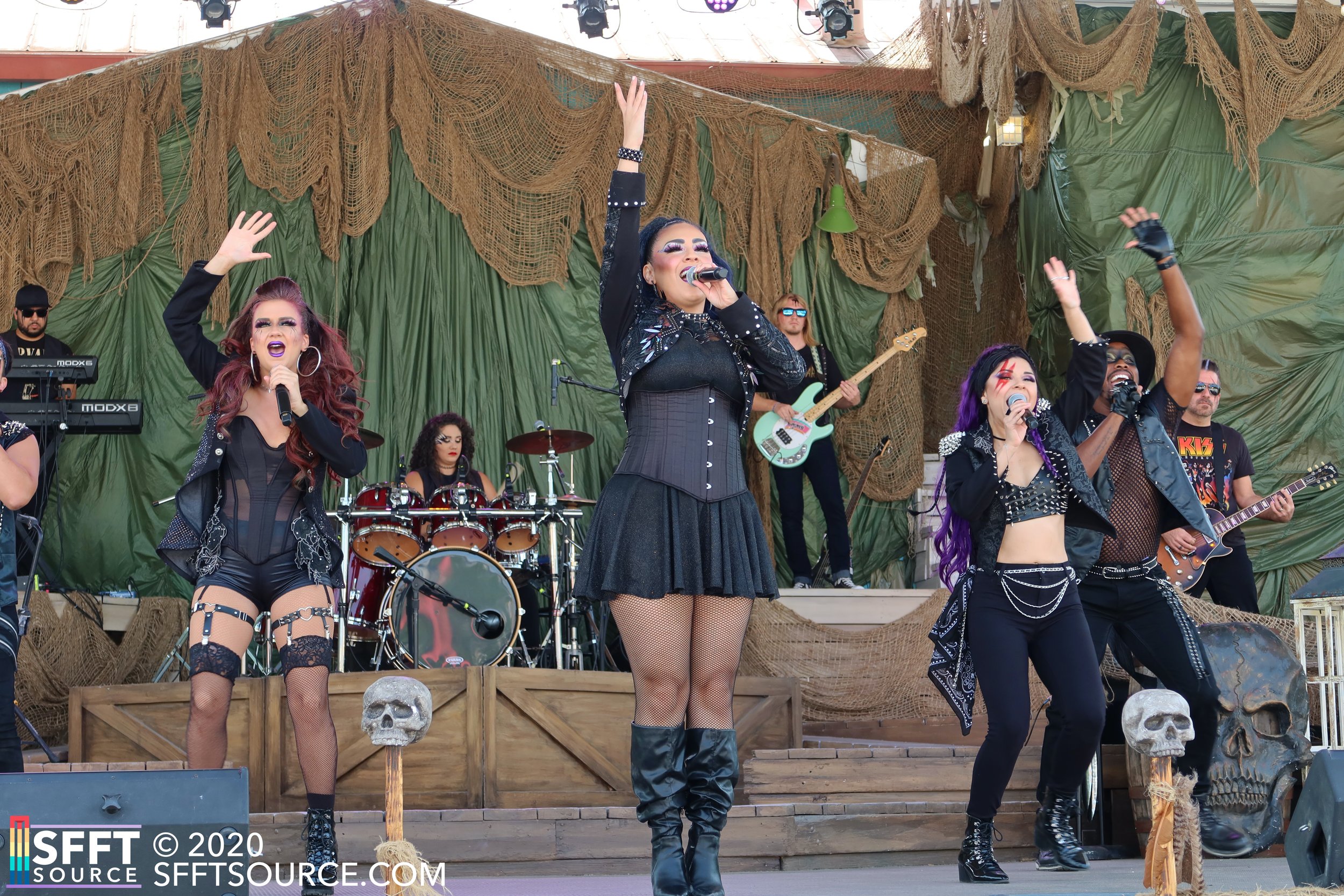 Wicked Mixx, Six Flags Fiesta Texas Entertainment