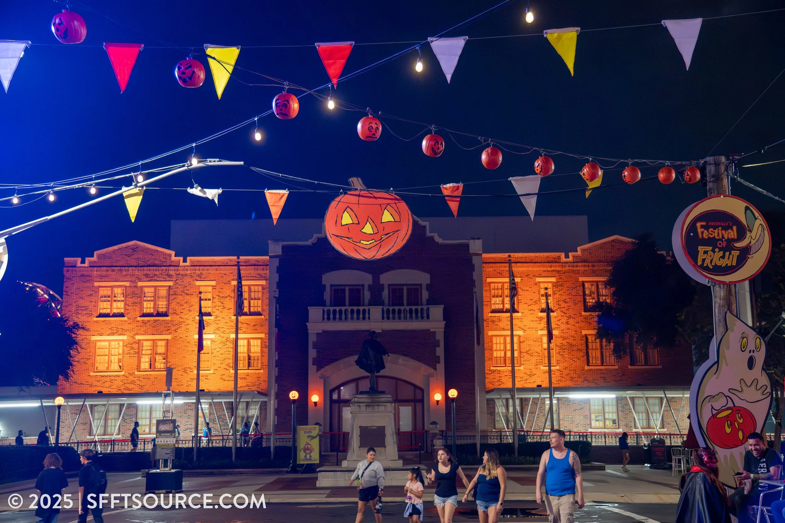 Fright Fest 2025, Six Flags Fiesta Texas Event