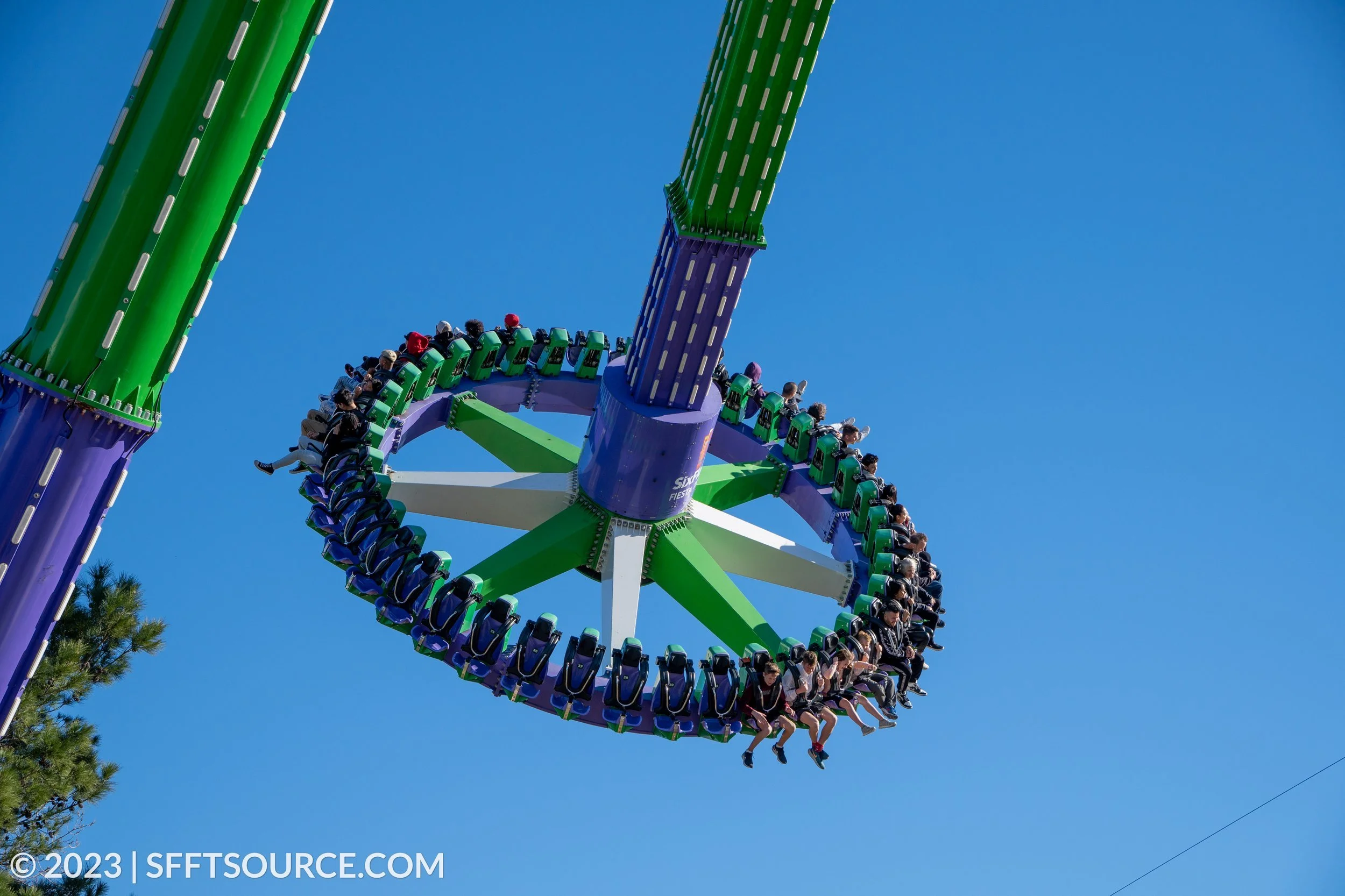 ☆fair The Joker Carnival of Chaos Thrill Ride | Six Flags Fiesta