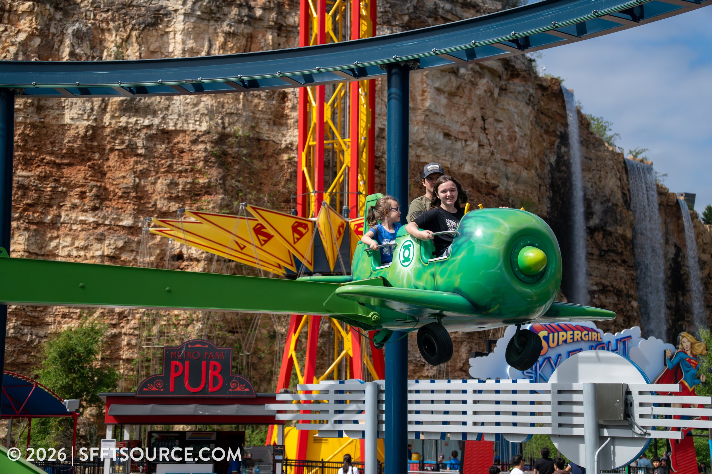 Green Lantern Emerald Flight