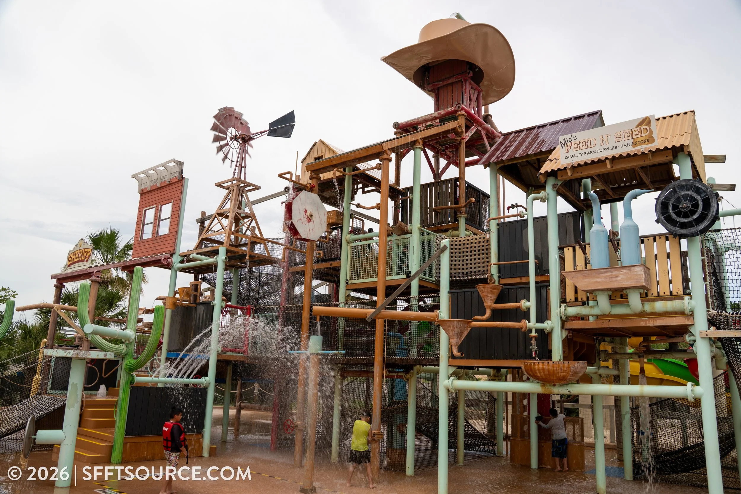 Texas Treehouse Hurricane Harbor San Antonio Childrens Play Complex