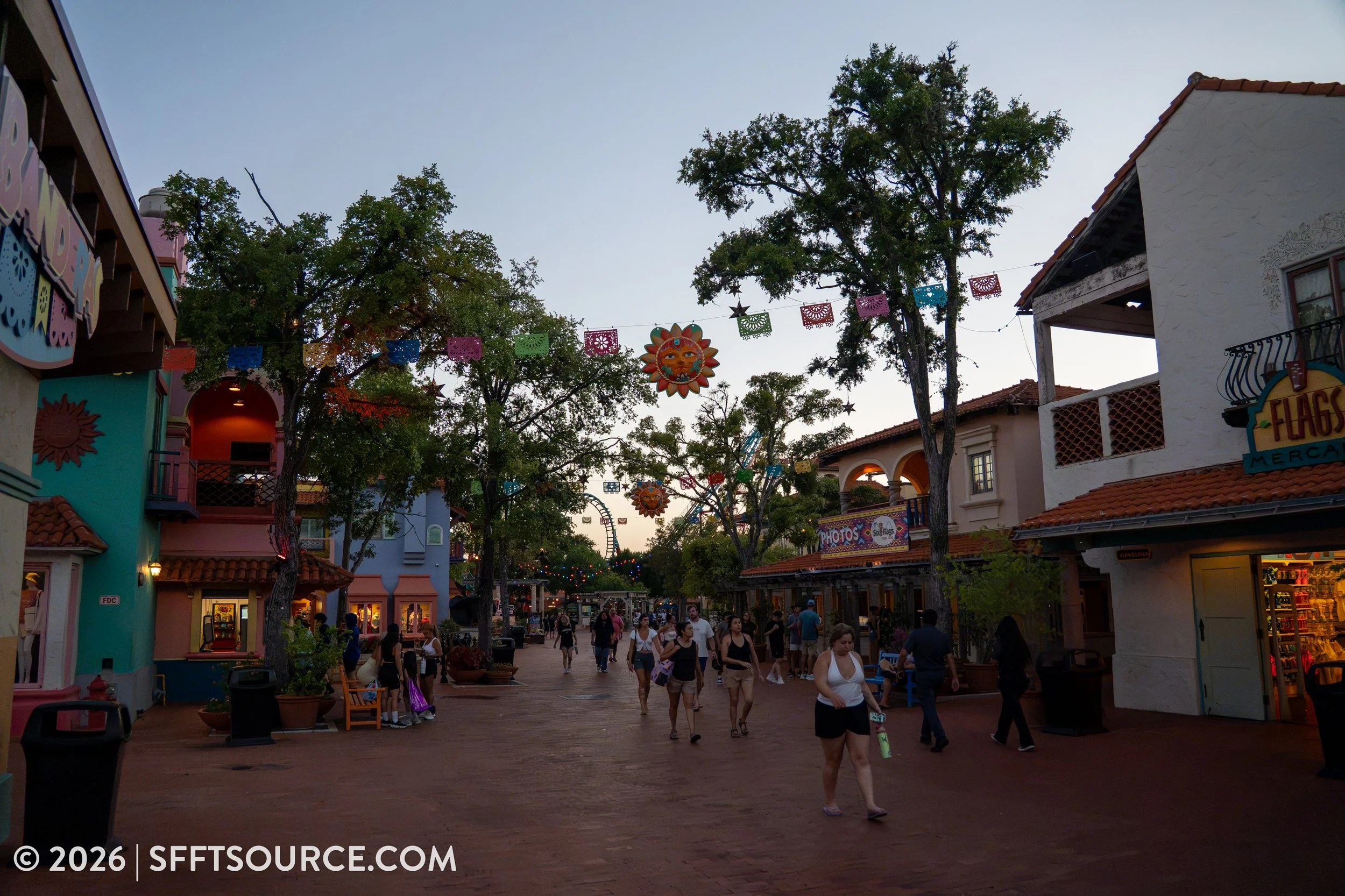 Los Festivales, Six Flags Fiesta Texas Park Area