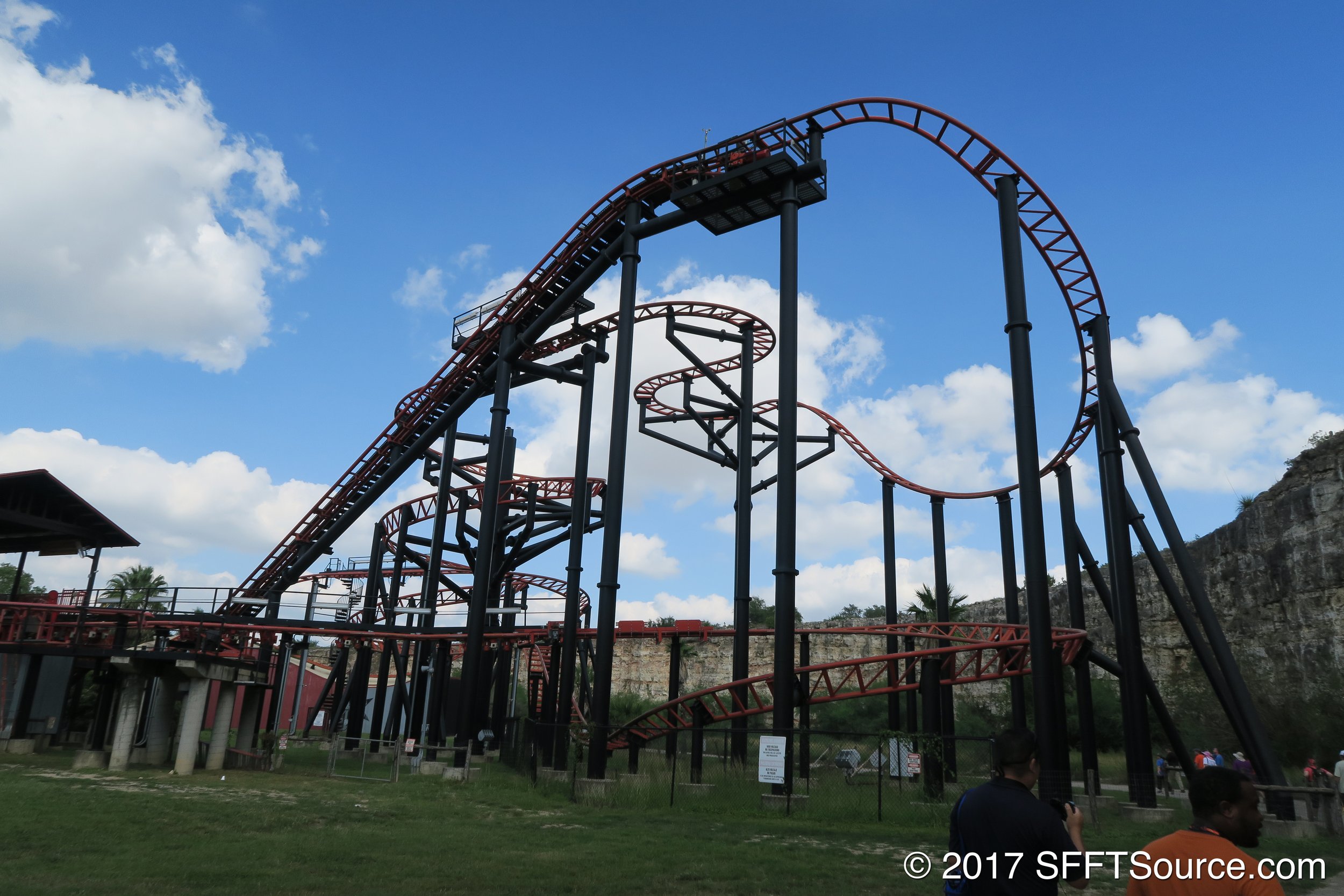Pandemonium  Six Flags Over Texas — SFOT Source
