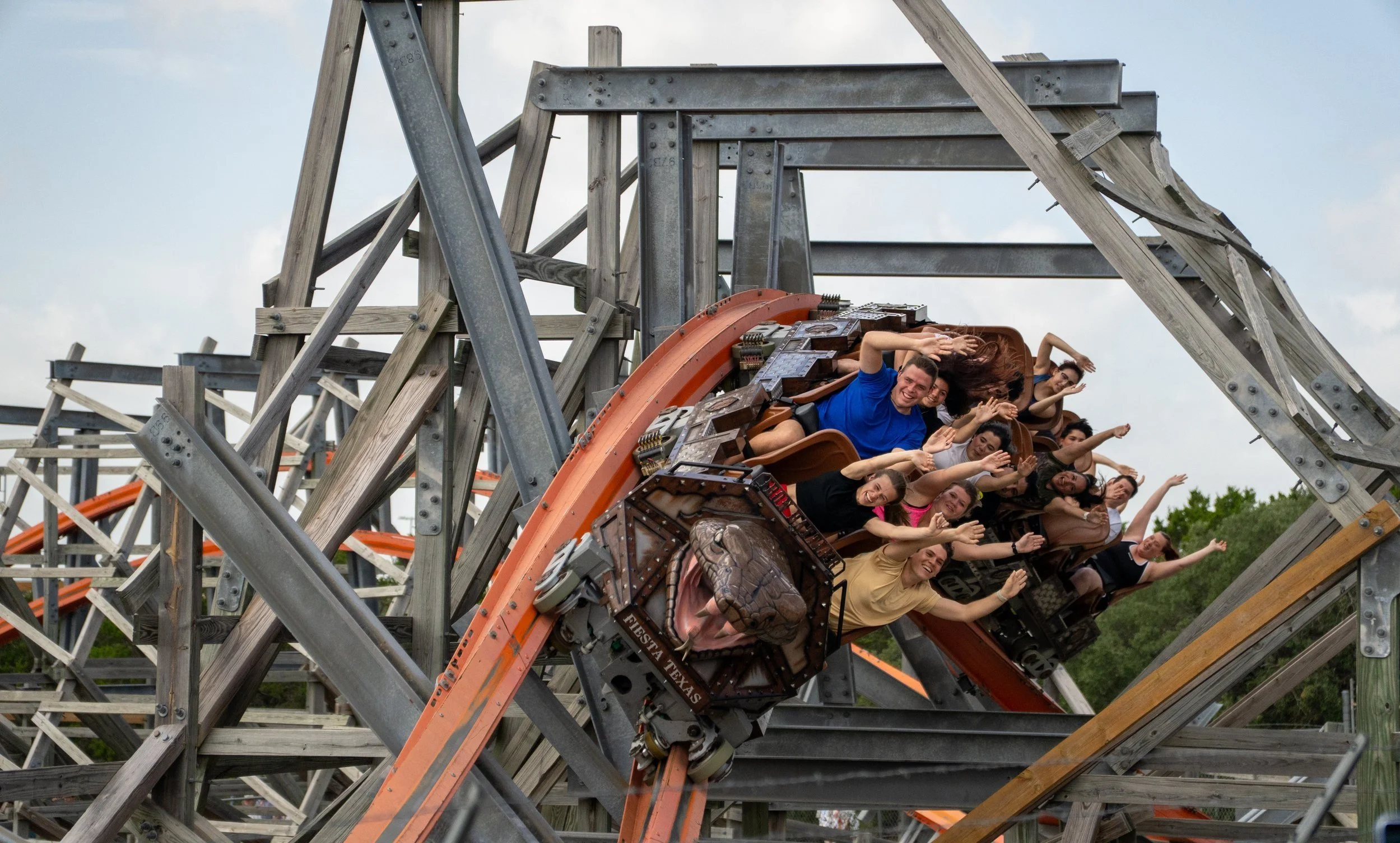 Iron Rattler Roller Coaster | Six Flags Fiesta Texas - SFFT Source